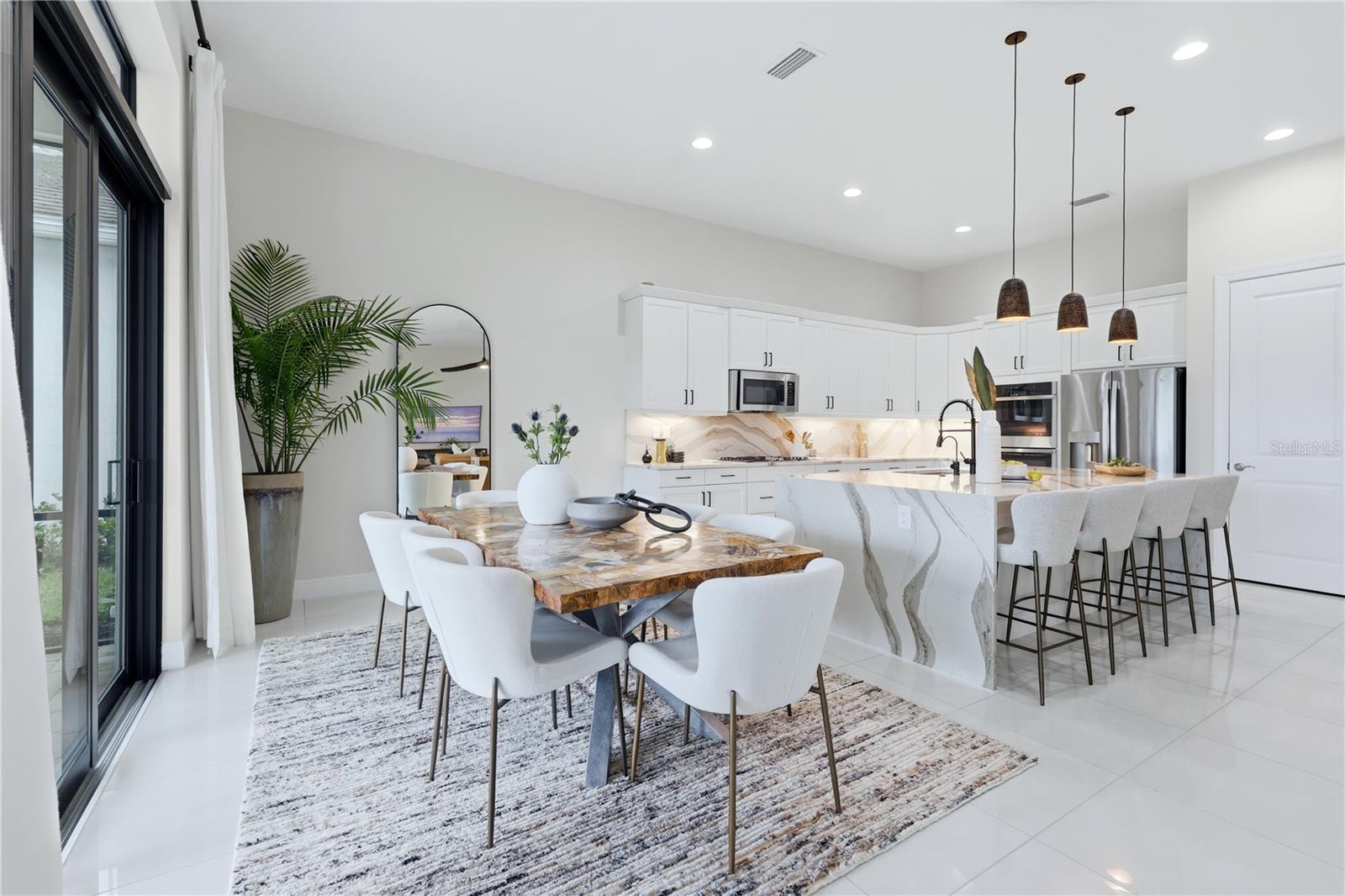 ARTISTRY SARASOTA - Residential
