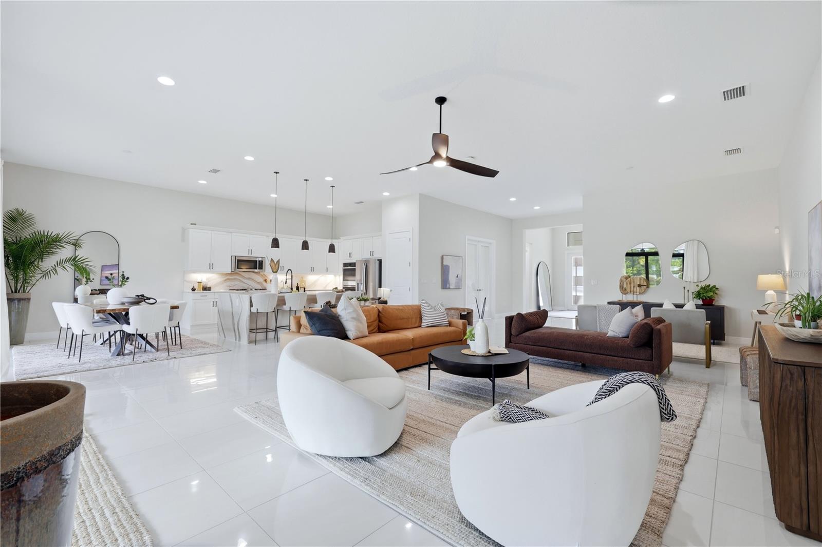 ARTISTRY SARASOTA - Residential