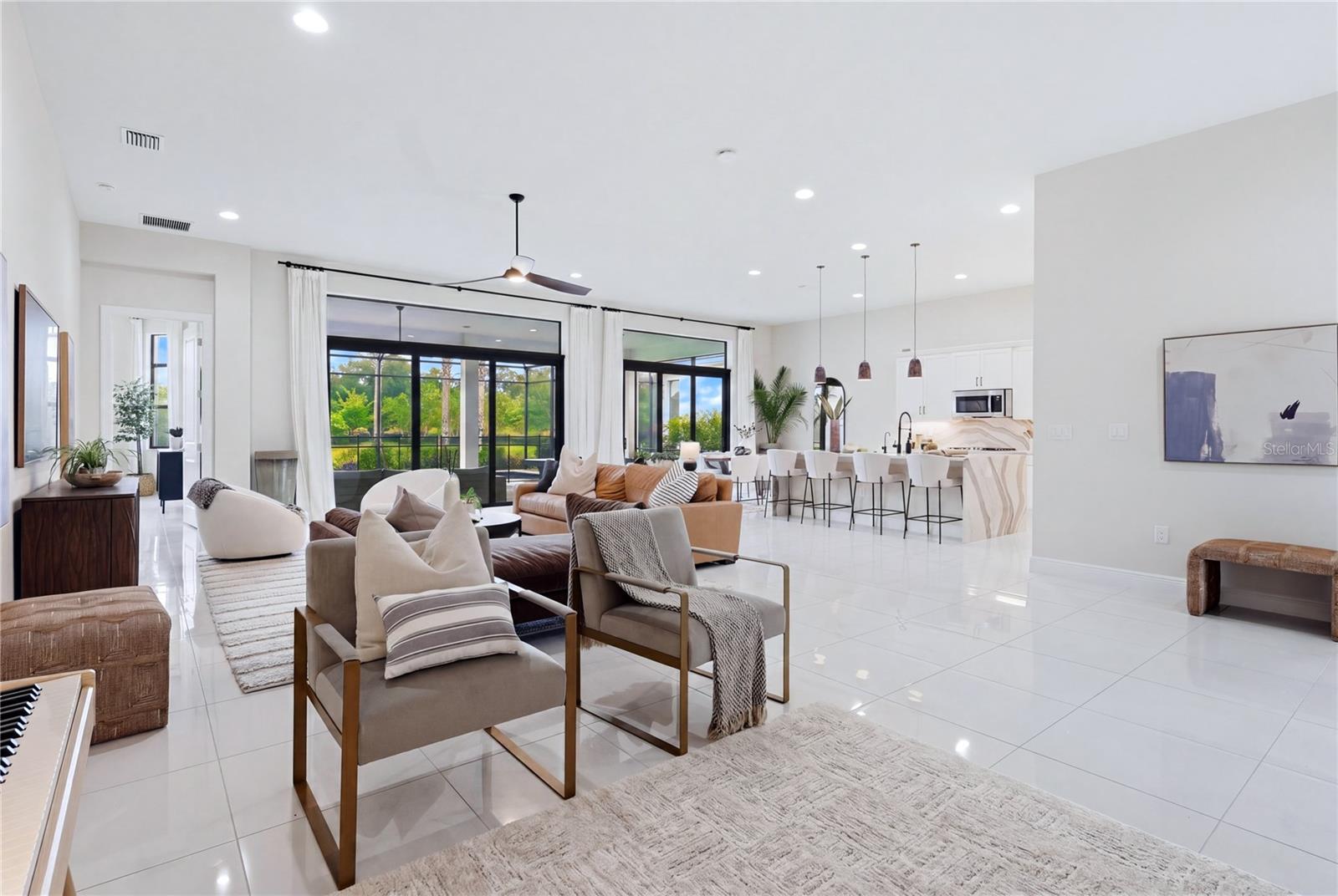 ARTISTRY SARASOTA - Residential