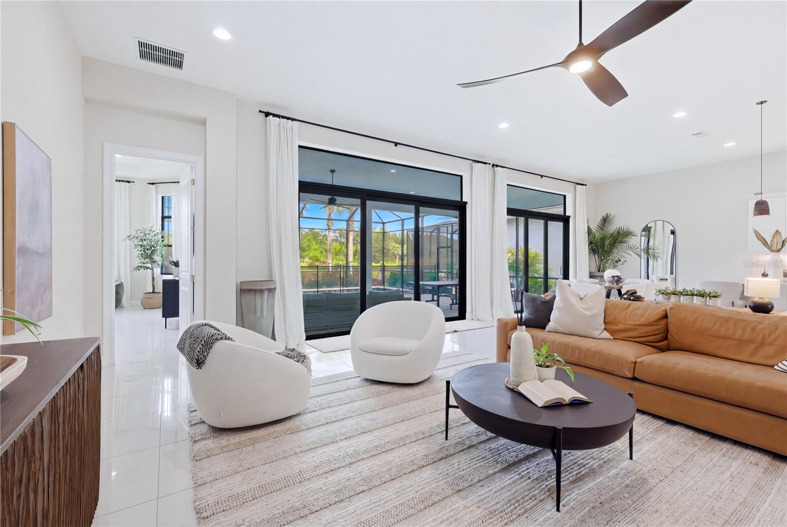 ARTISTRY SARASOTA - Residential