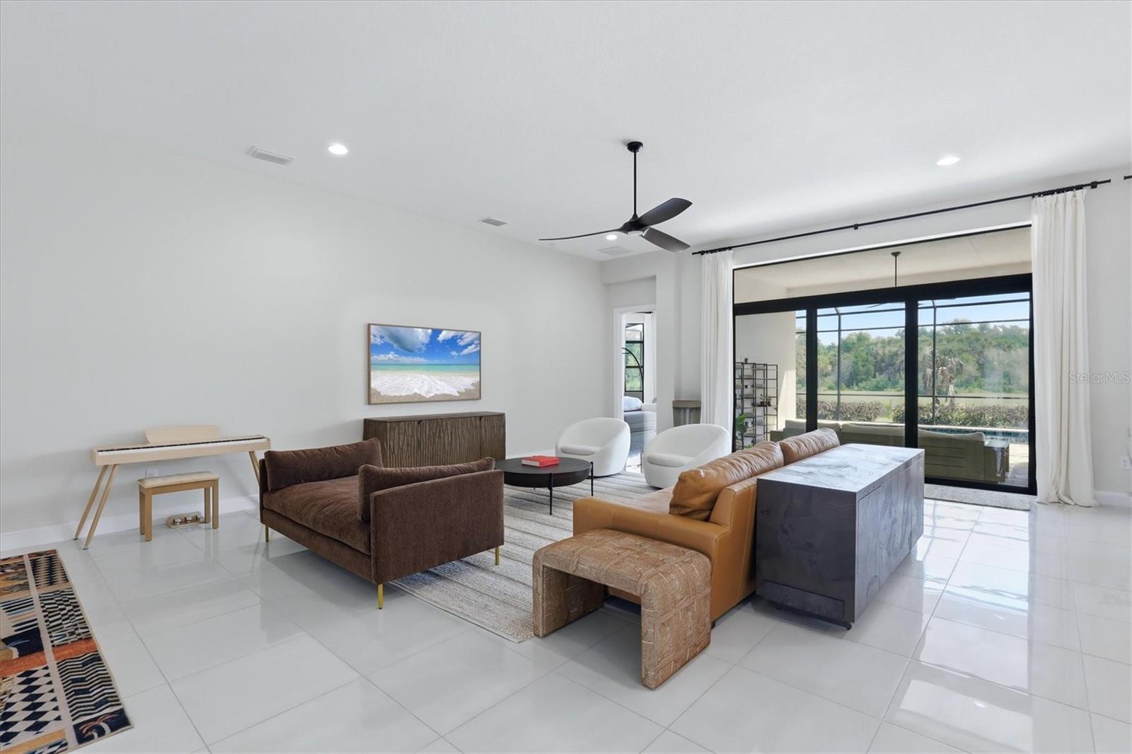 ARTISTRY SARASOTA - Residential