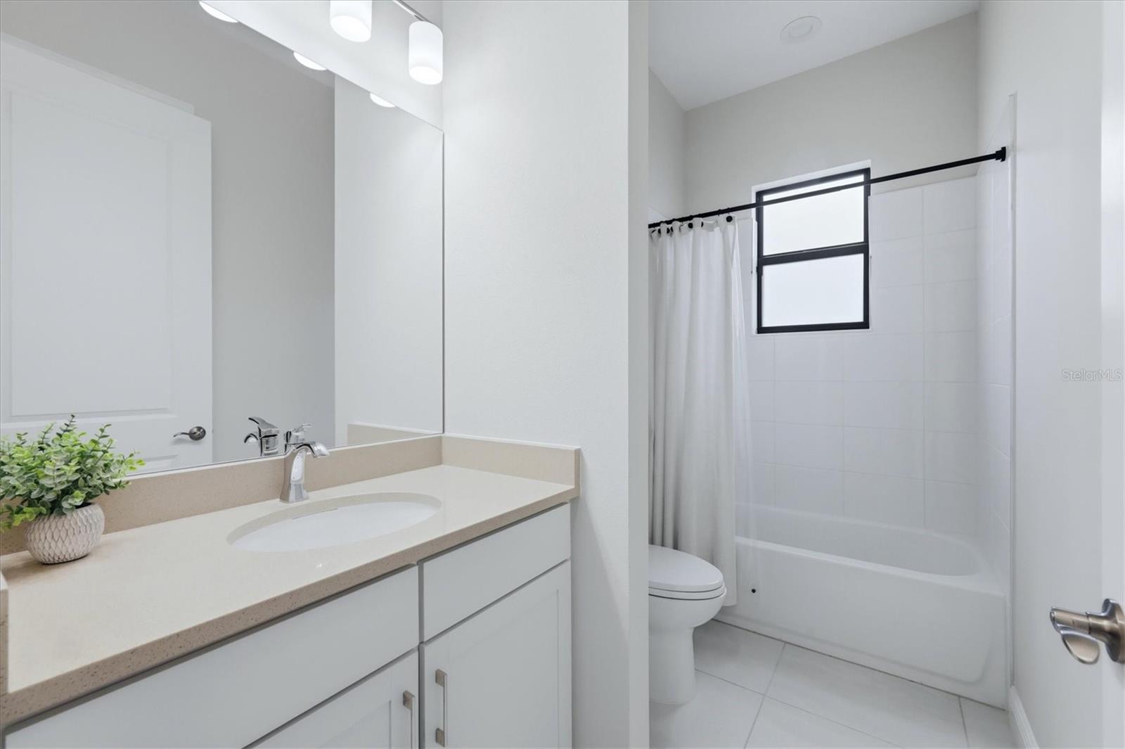 ARTISTRY SARASOTA - Residential