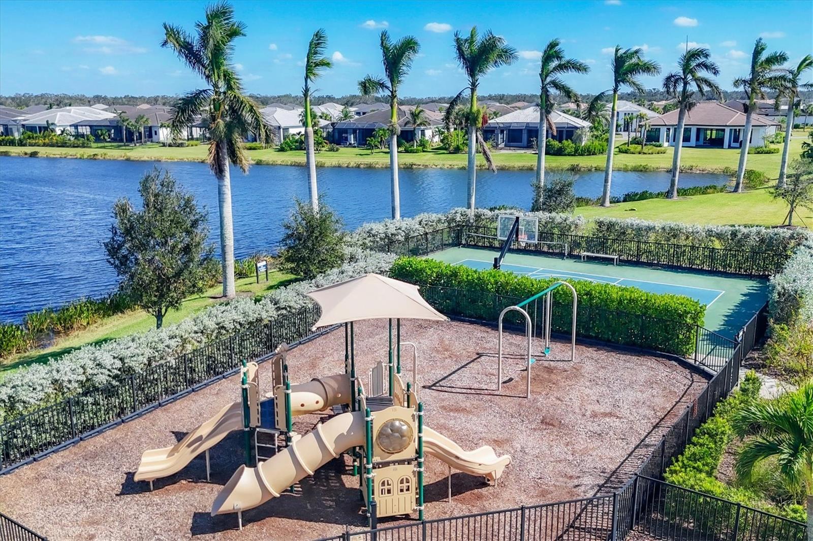 ARTISTRY SARASOTA - Residential