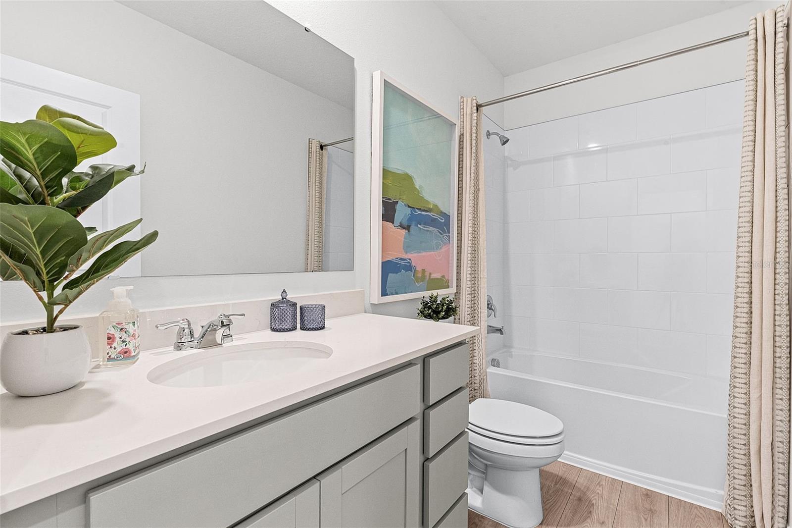 NONA WEST - Residential