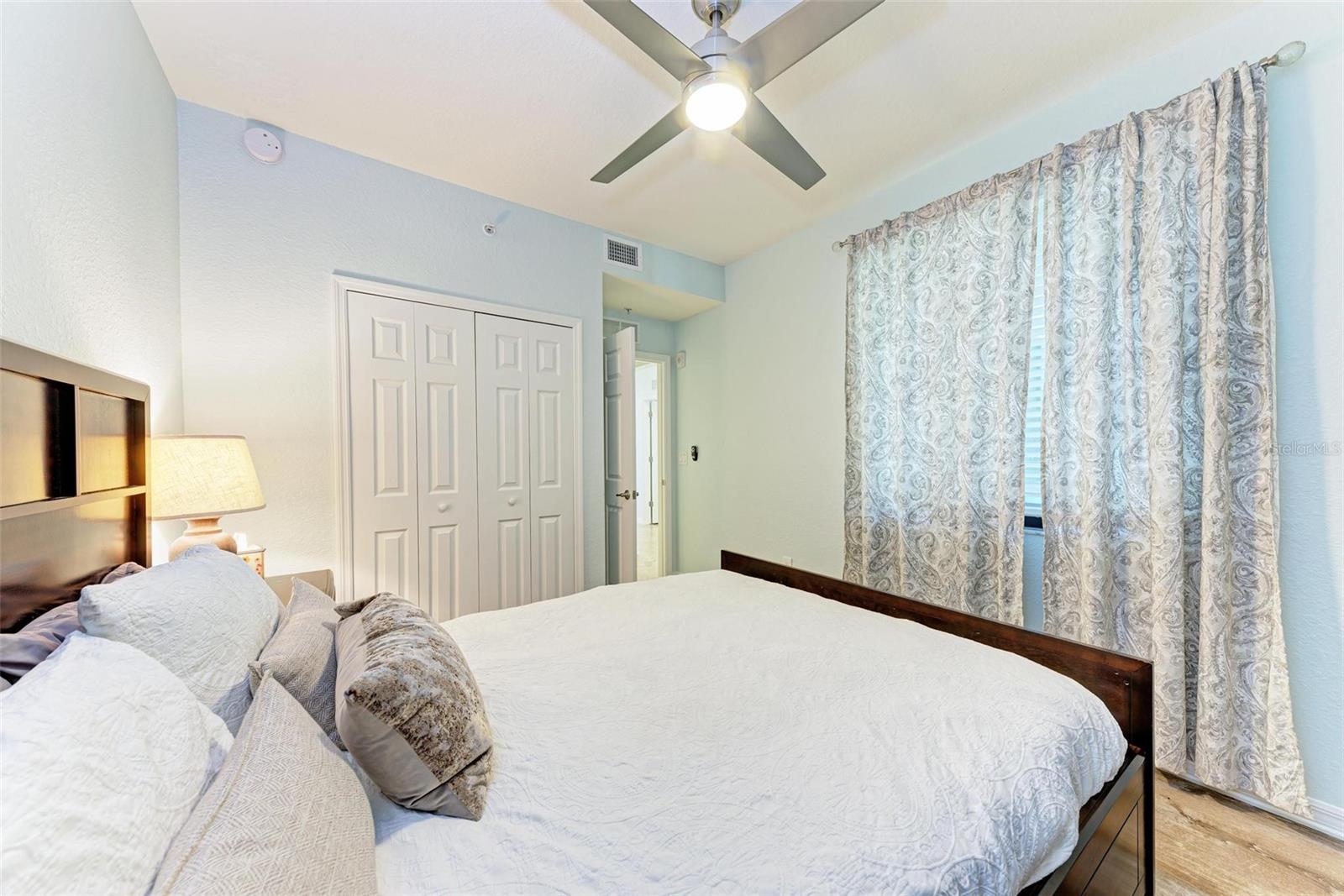 LAKEWOOD NATIONAL UNIT 104 VERANDA II - Residential
