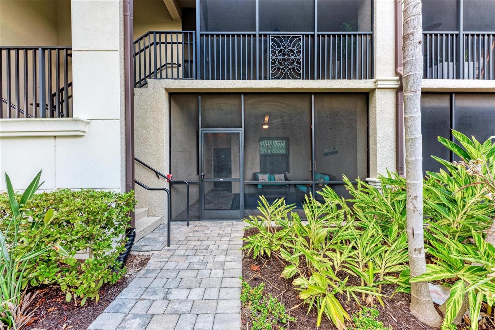 LAKEWOOD NATIONAL UNIT 104 VERANDA II - Residential