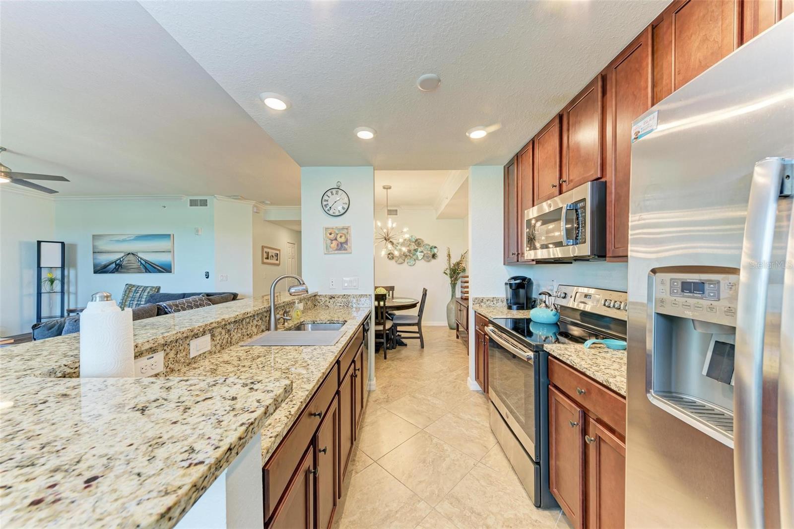 LAKEWOOD NATIONAL UNIT 104 VERANDA II - Residential