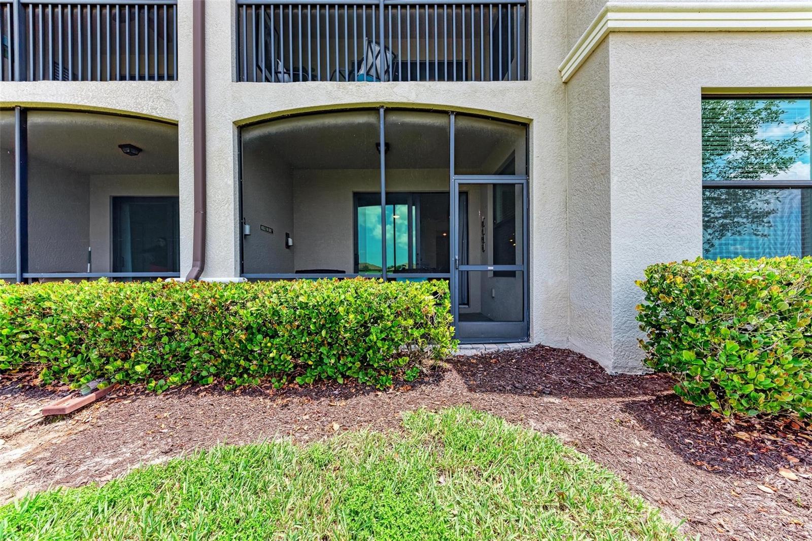 LAKEWOOD NATIONAL UNIT 104 VERANDA II - Residential