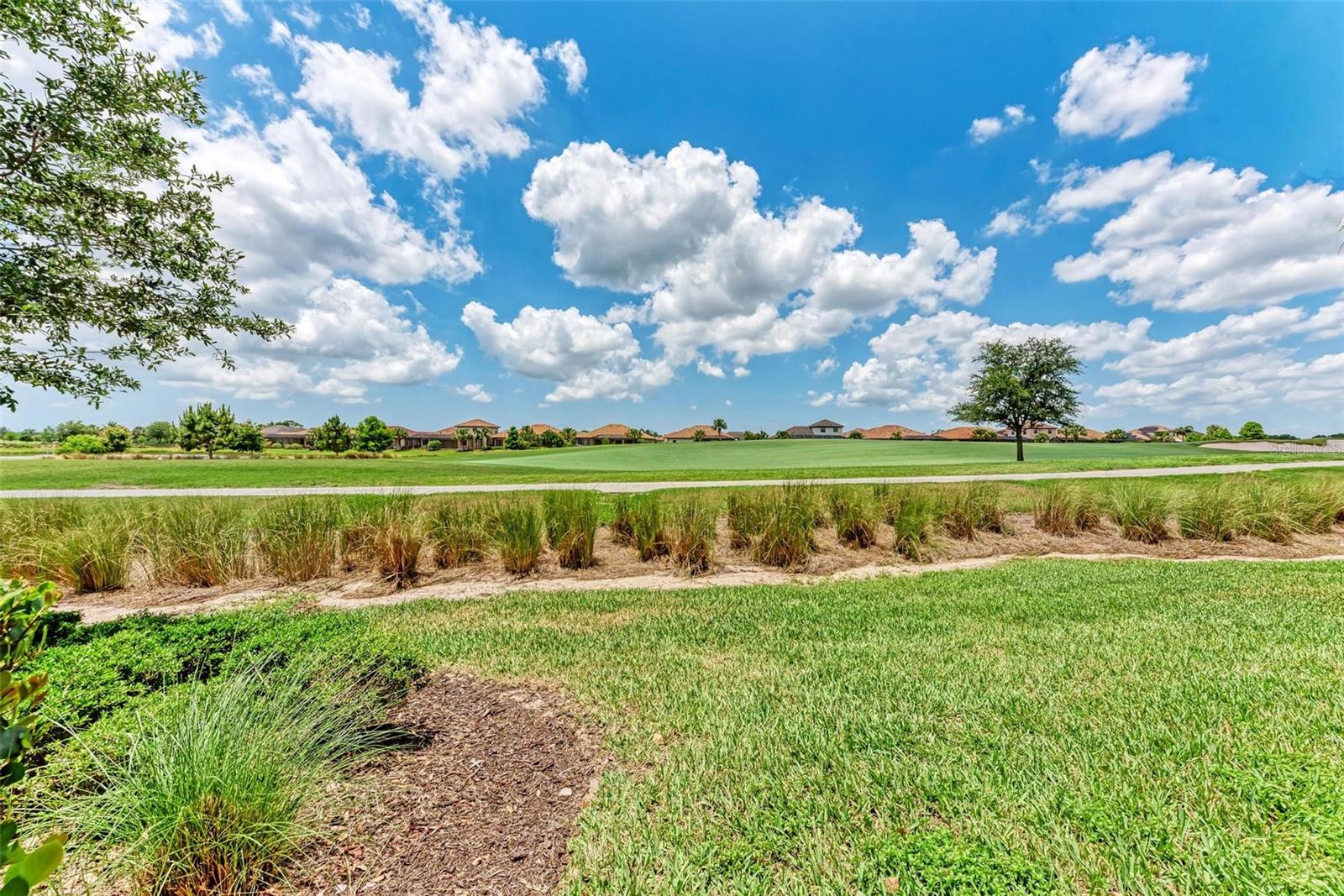 LAKEWOOD NATIONAL UNIT 104 VERANDA II - Residential