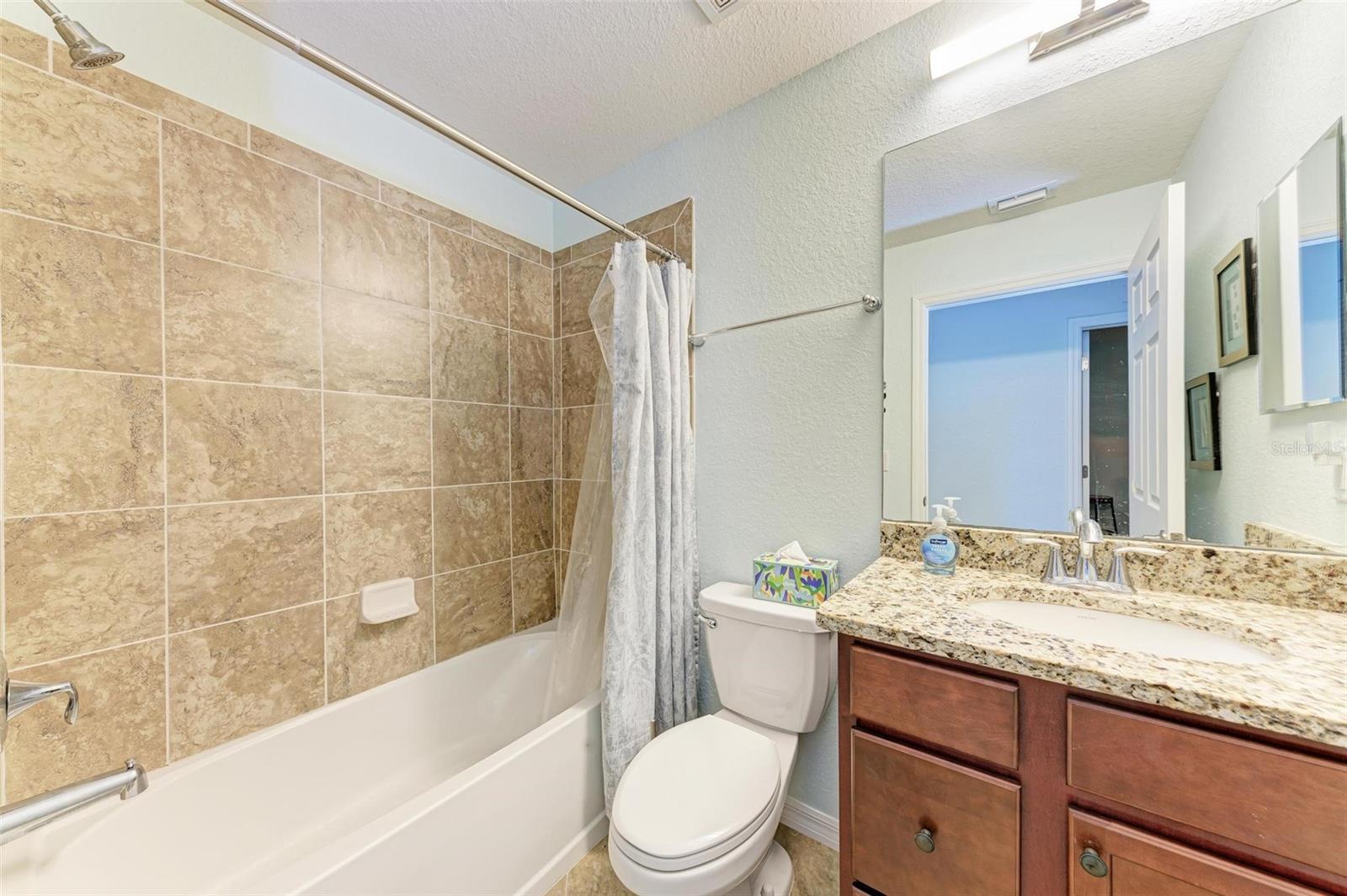 LAKEWOOD NATIONAL UNIT 104 VERANDA II - Residential