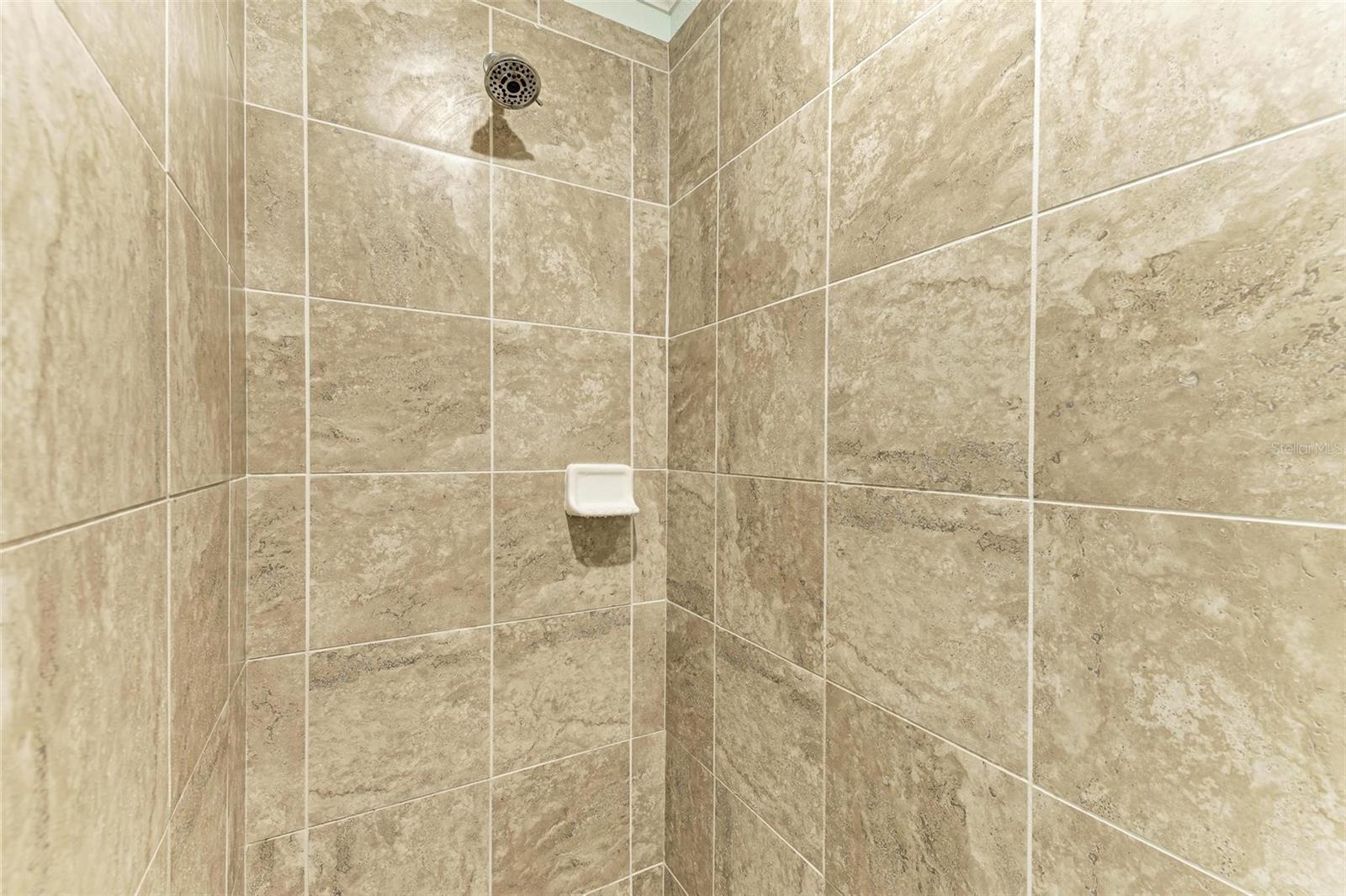 LAKEWOOD NATIONAL UNIT 104 VERANDA II - Residential