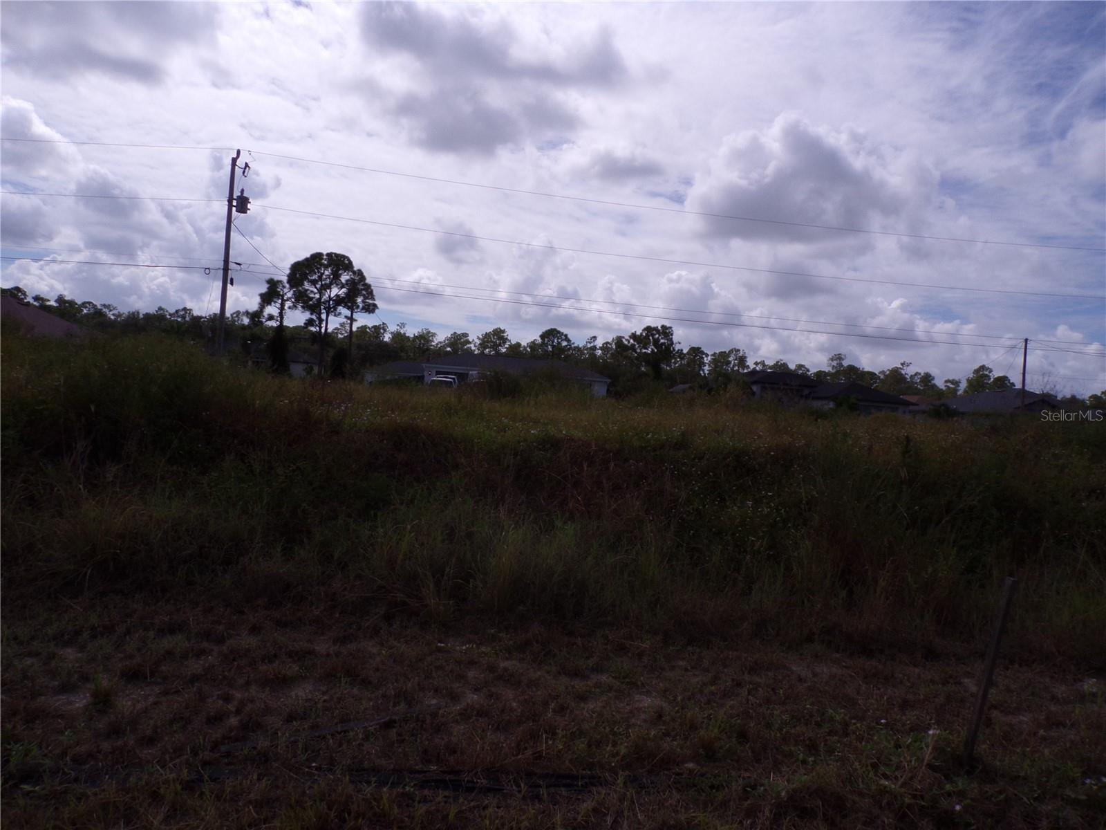 CAPE CORAL - Land