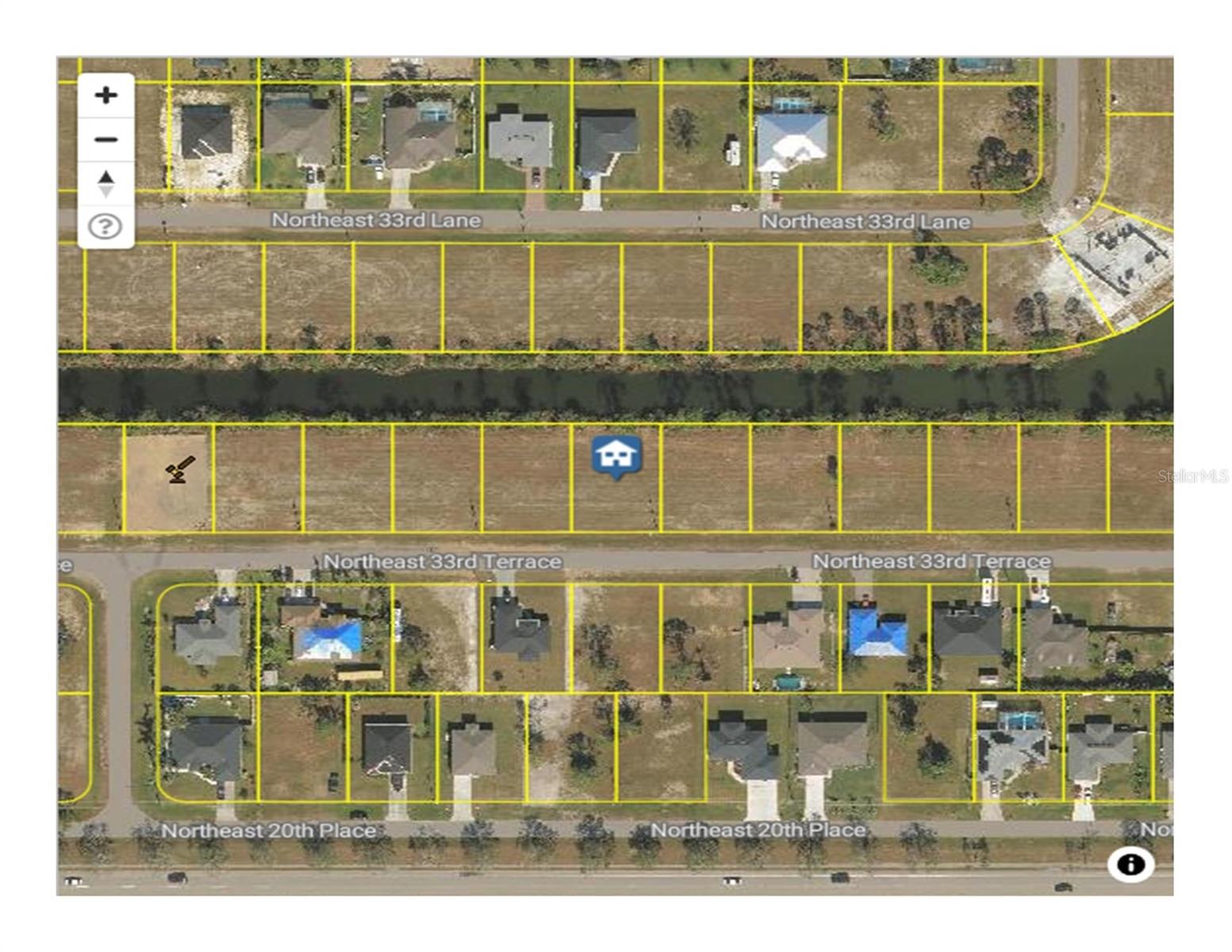 CAPE CORAL - Land