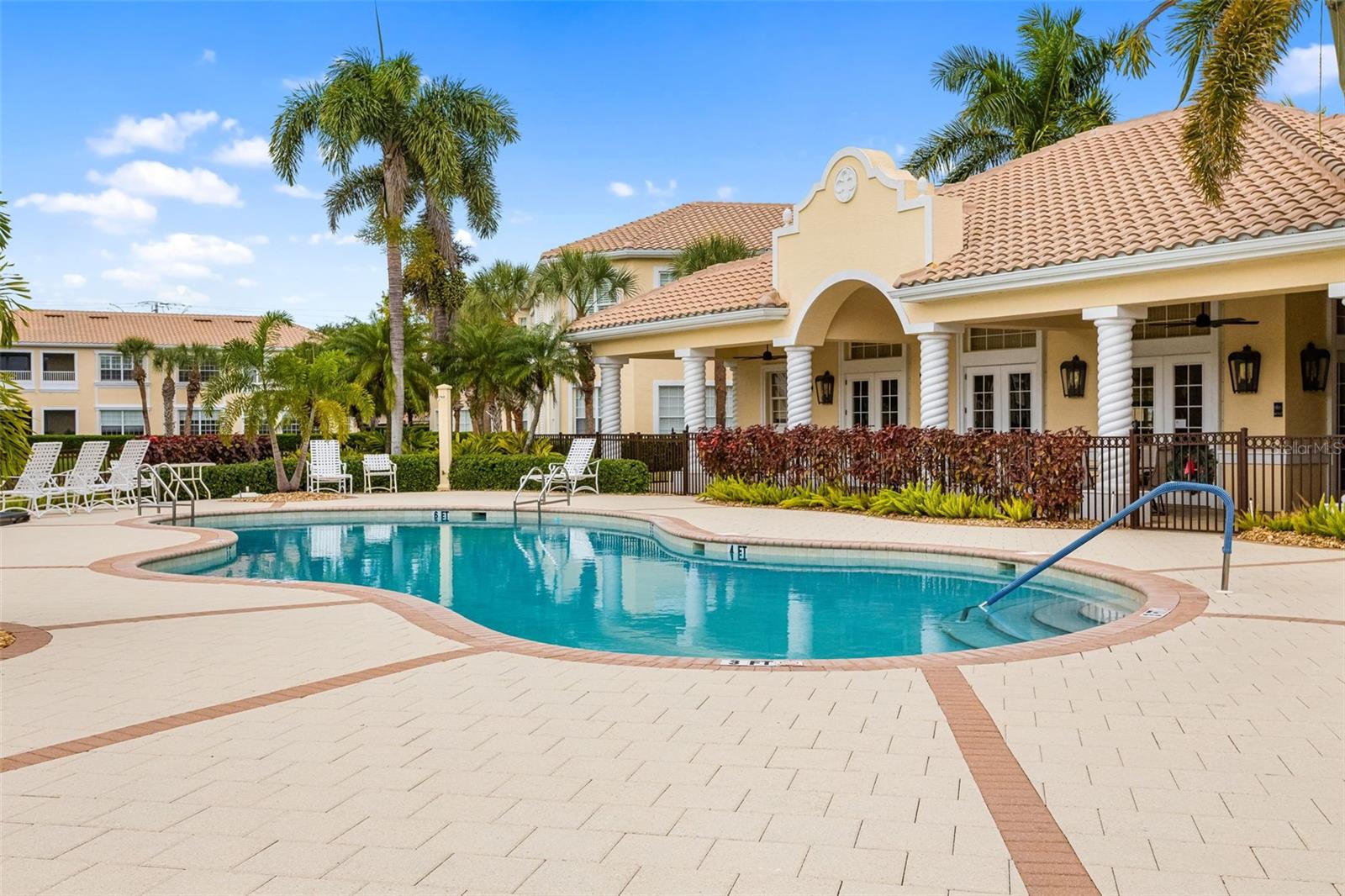 TRIANO - Residential