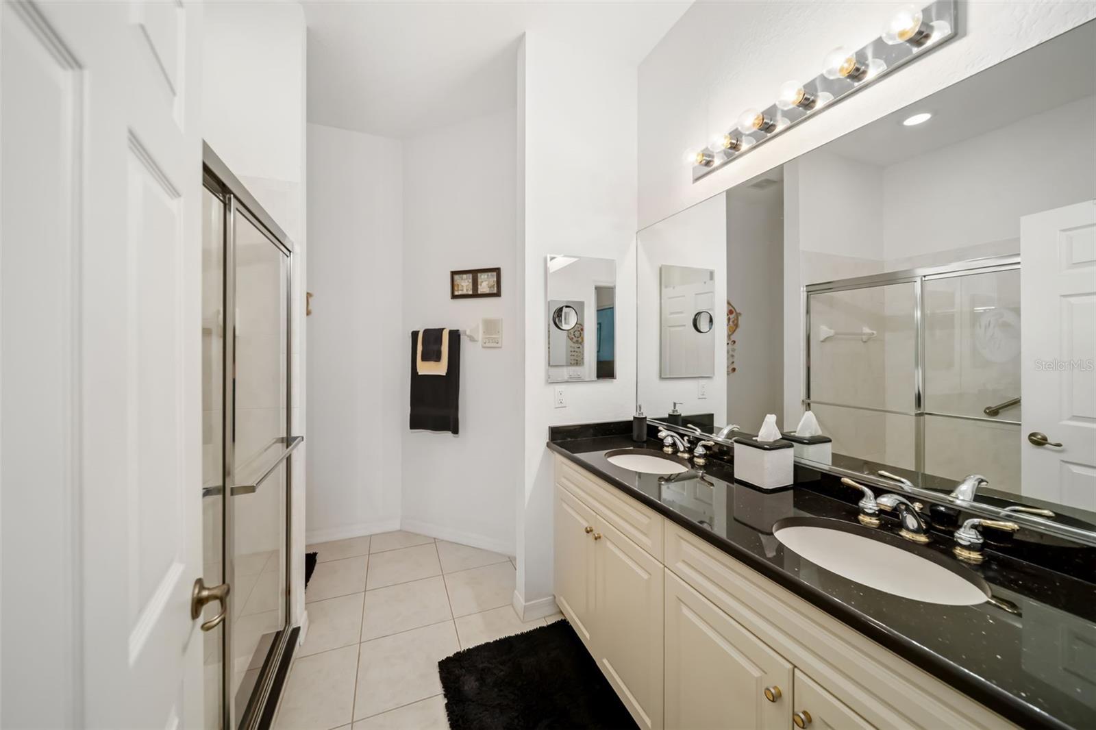 TRIANO - Residential