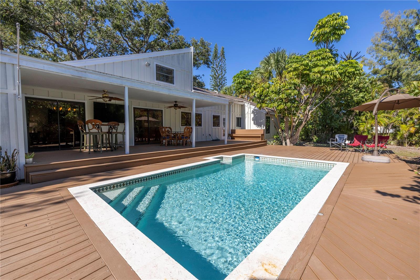 SIESTA BEACH - Residential