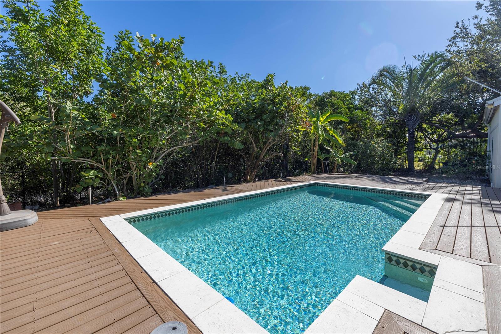 SIESTA BEACH - Residential