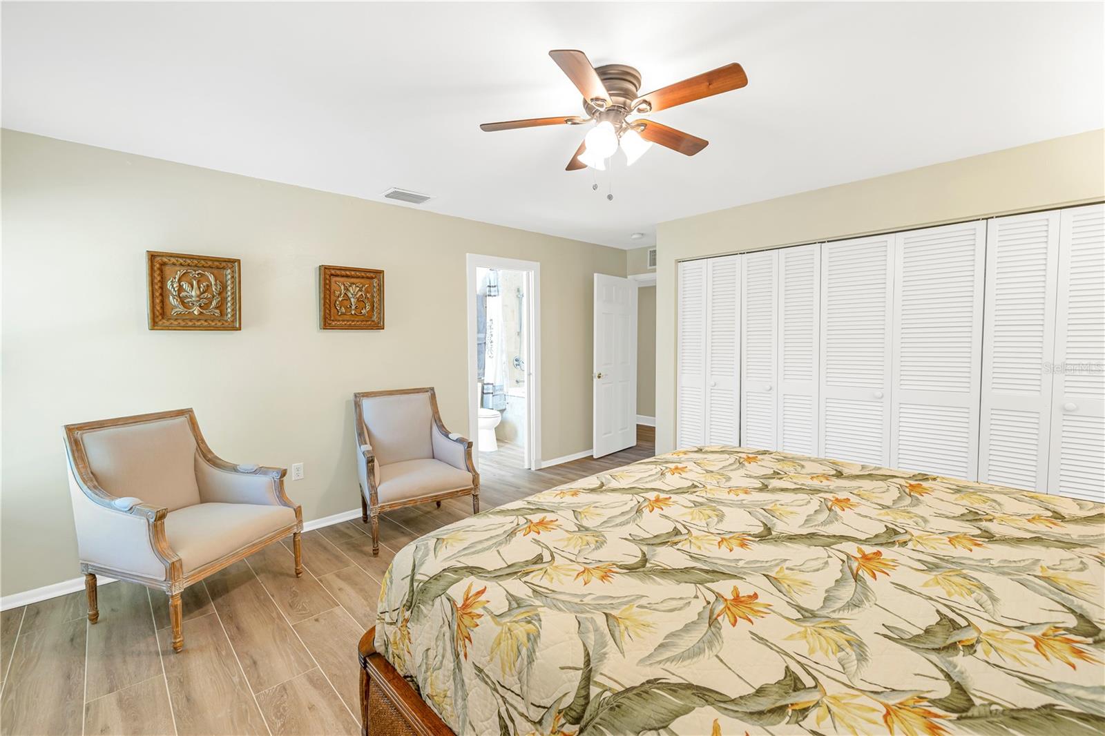 SIESTA BEACH - Residential