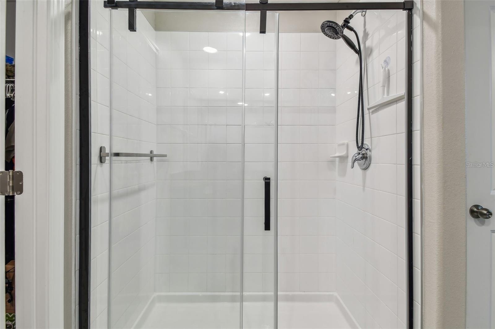 TRIPLE CRK VILLAGE N & P - Residential Lease