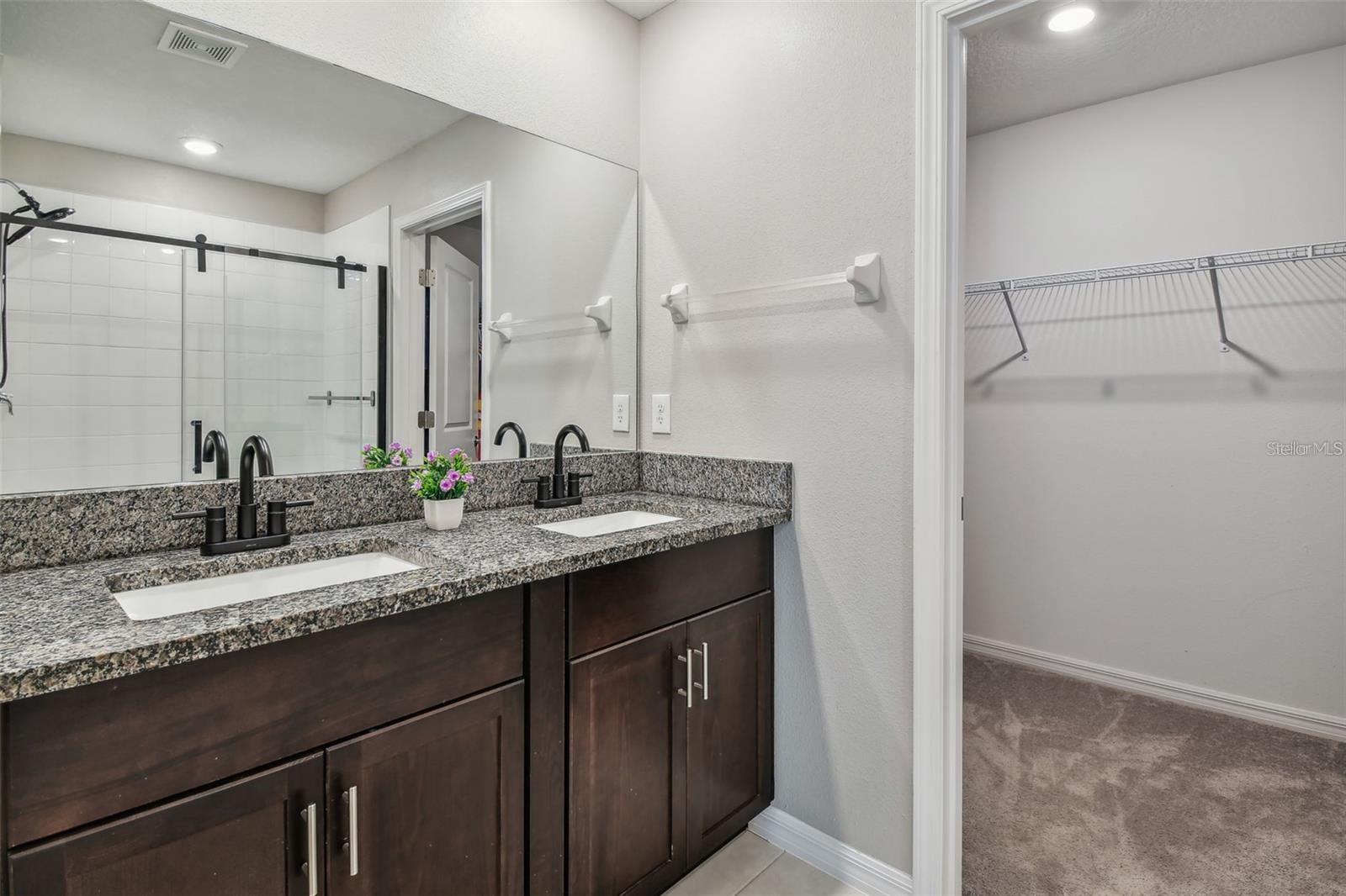 TRIPLE CRK VILLAGE N & P - Residential Lease