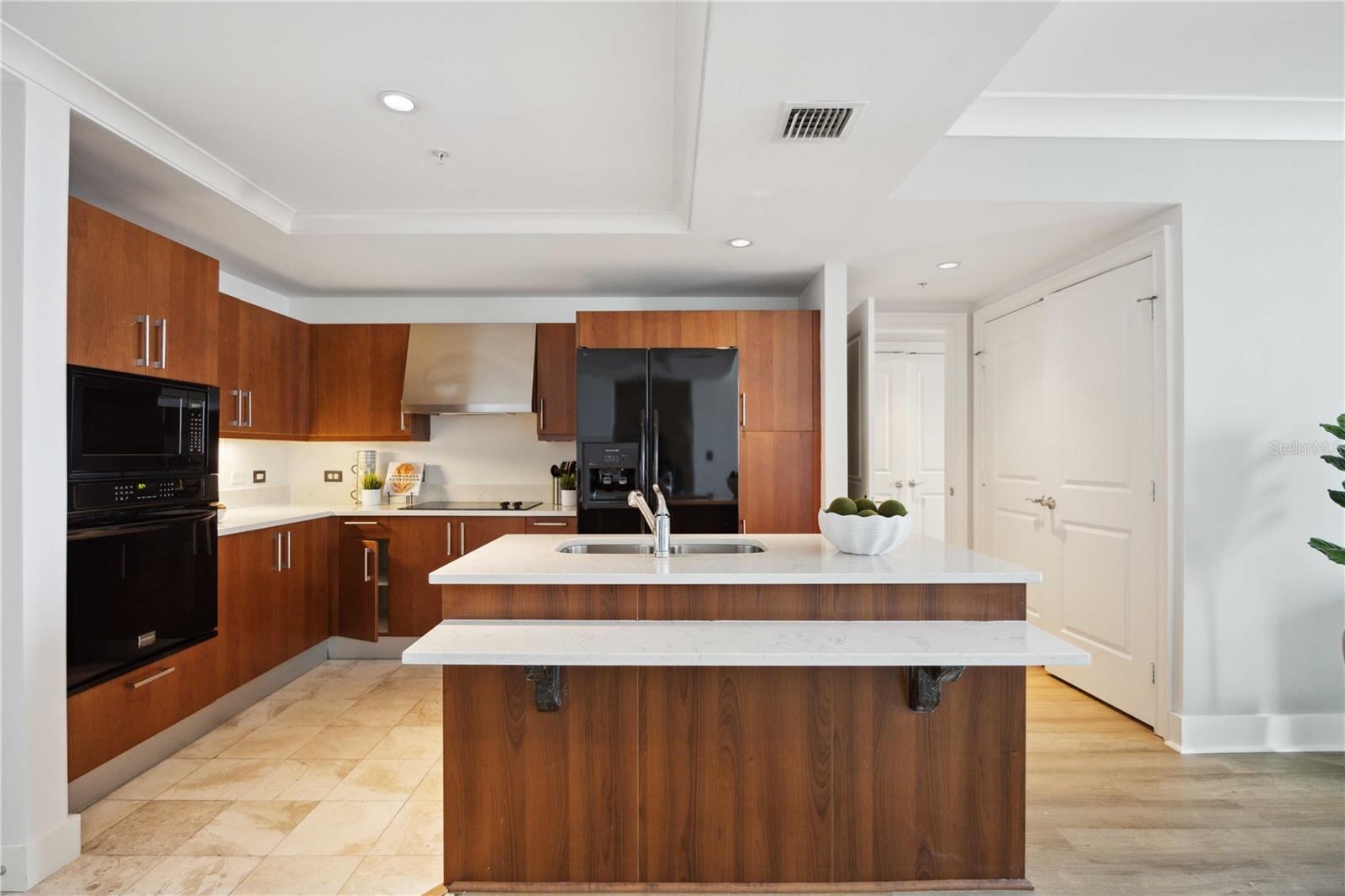 1350 MAIN RESIDENTIAL - Residential