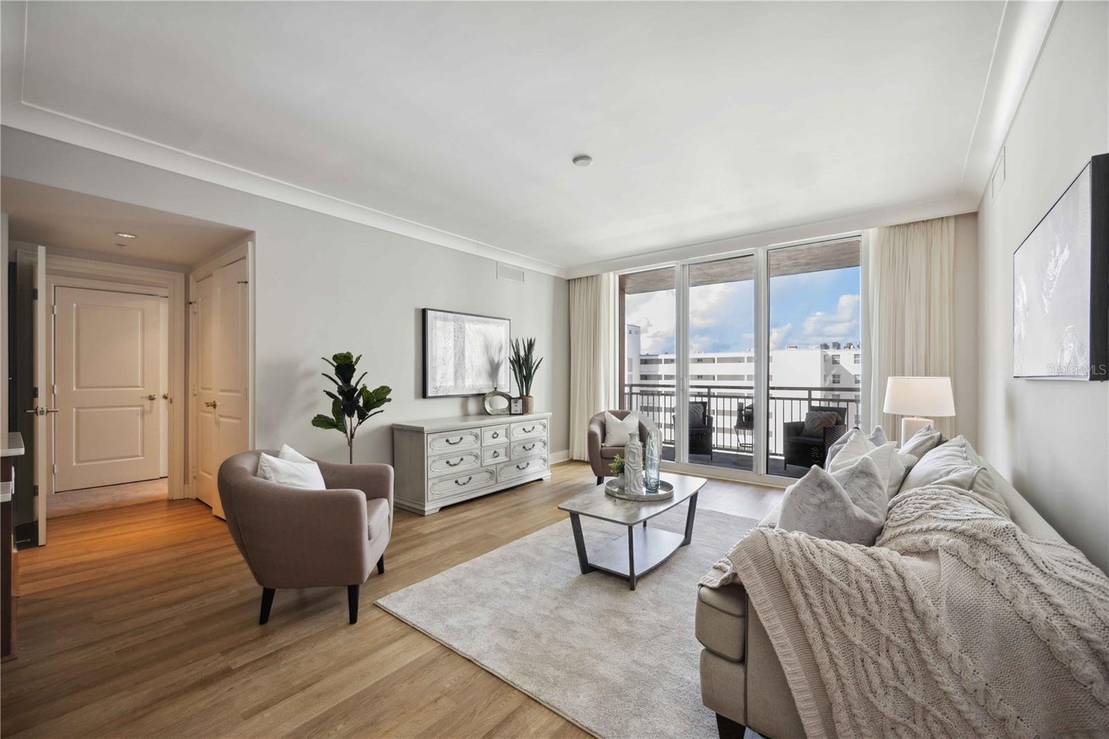 1350 MAIN RESIDENTIAL - Residential