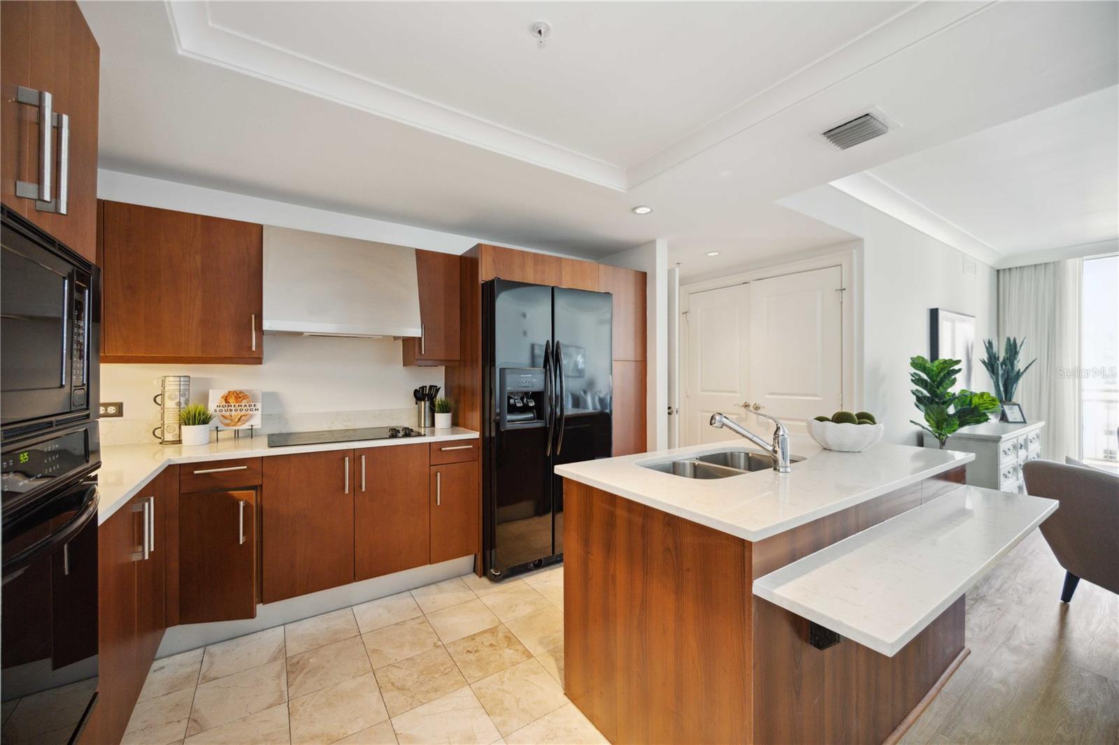 1350 MAIN RESIDENTIAL - Residential