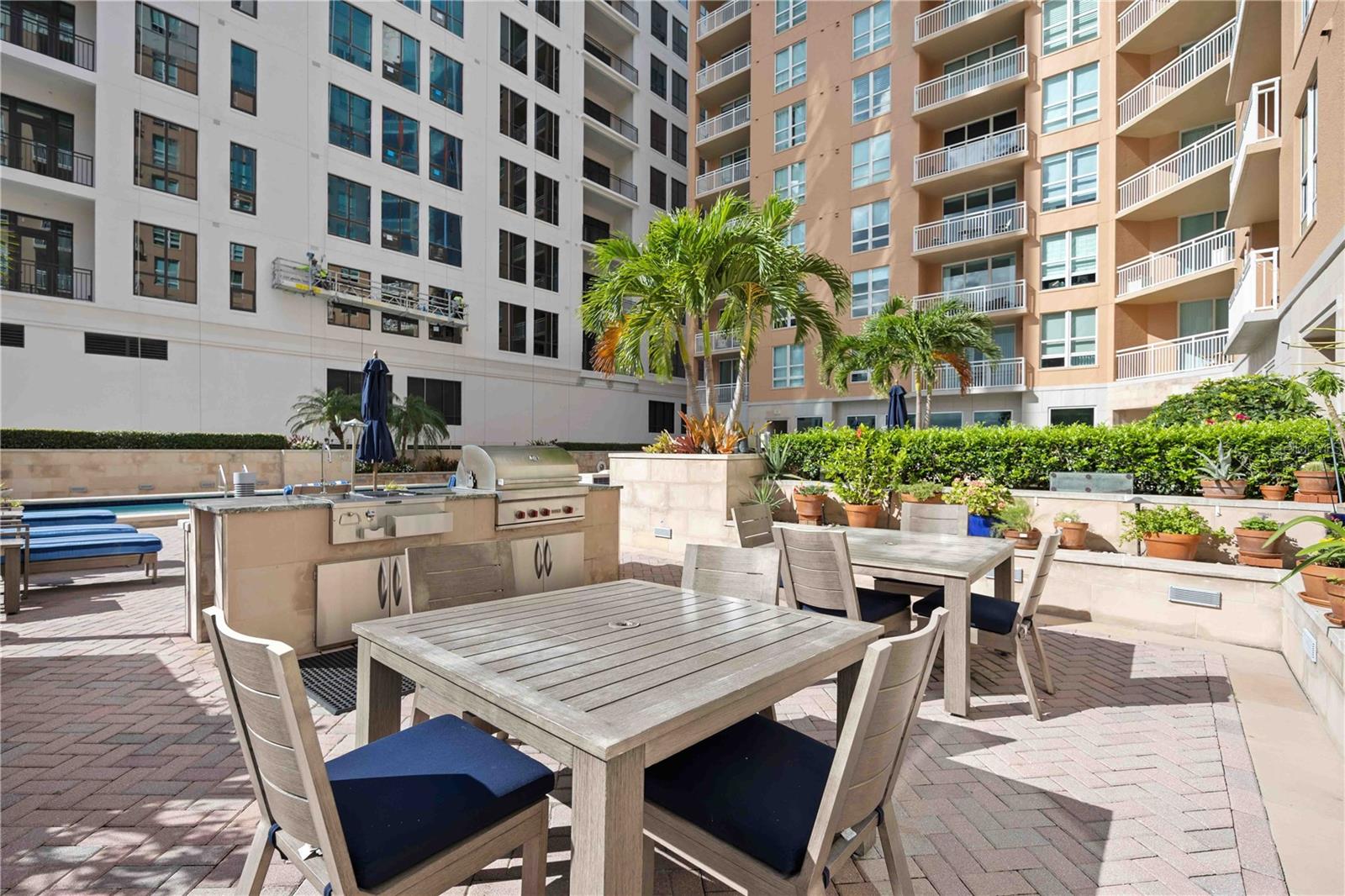 1350 MAIN RESIDENTIAL - Residential