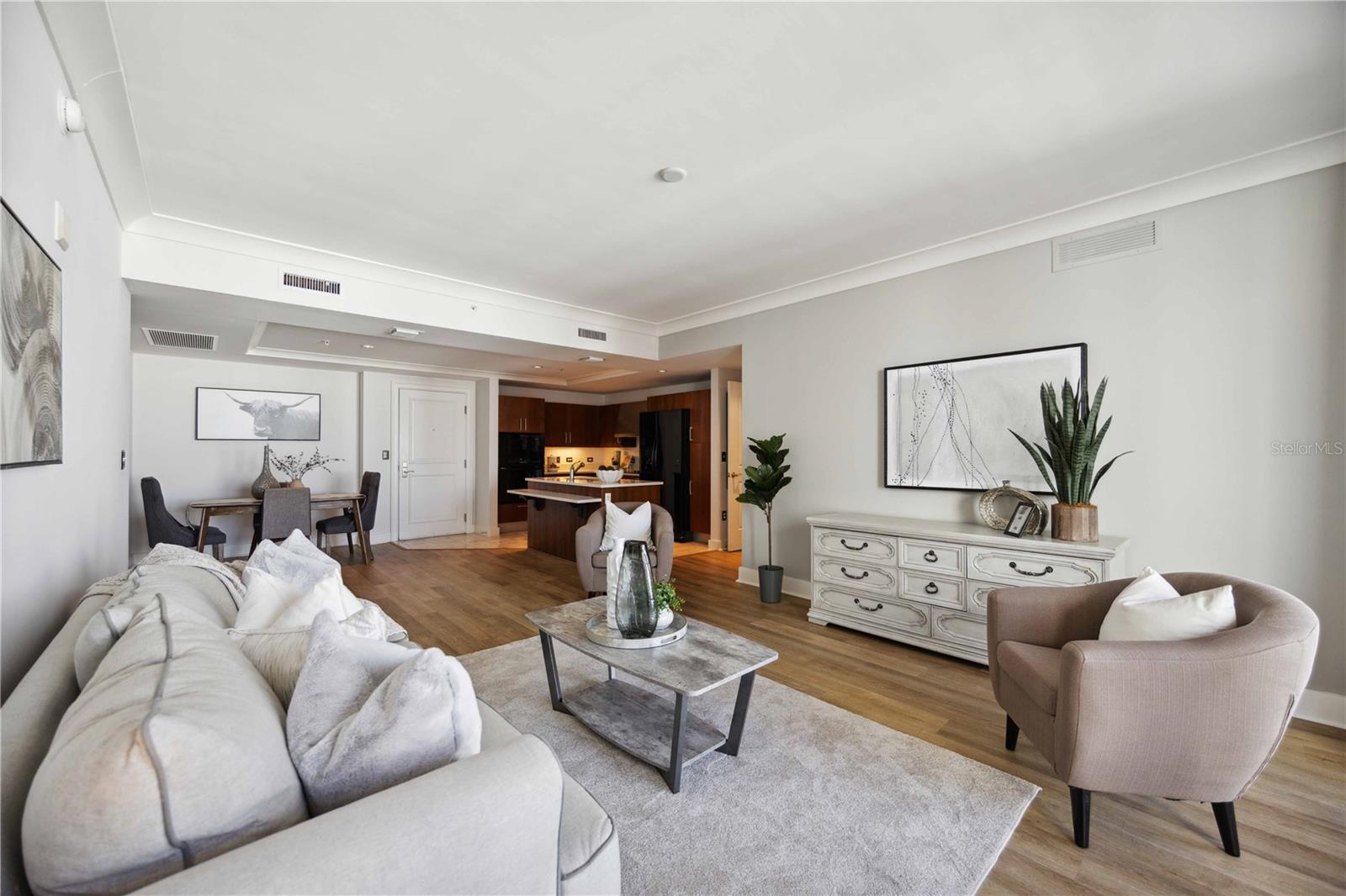 1350 MAIN RESIDENTIAL - Residential