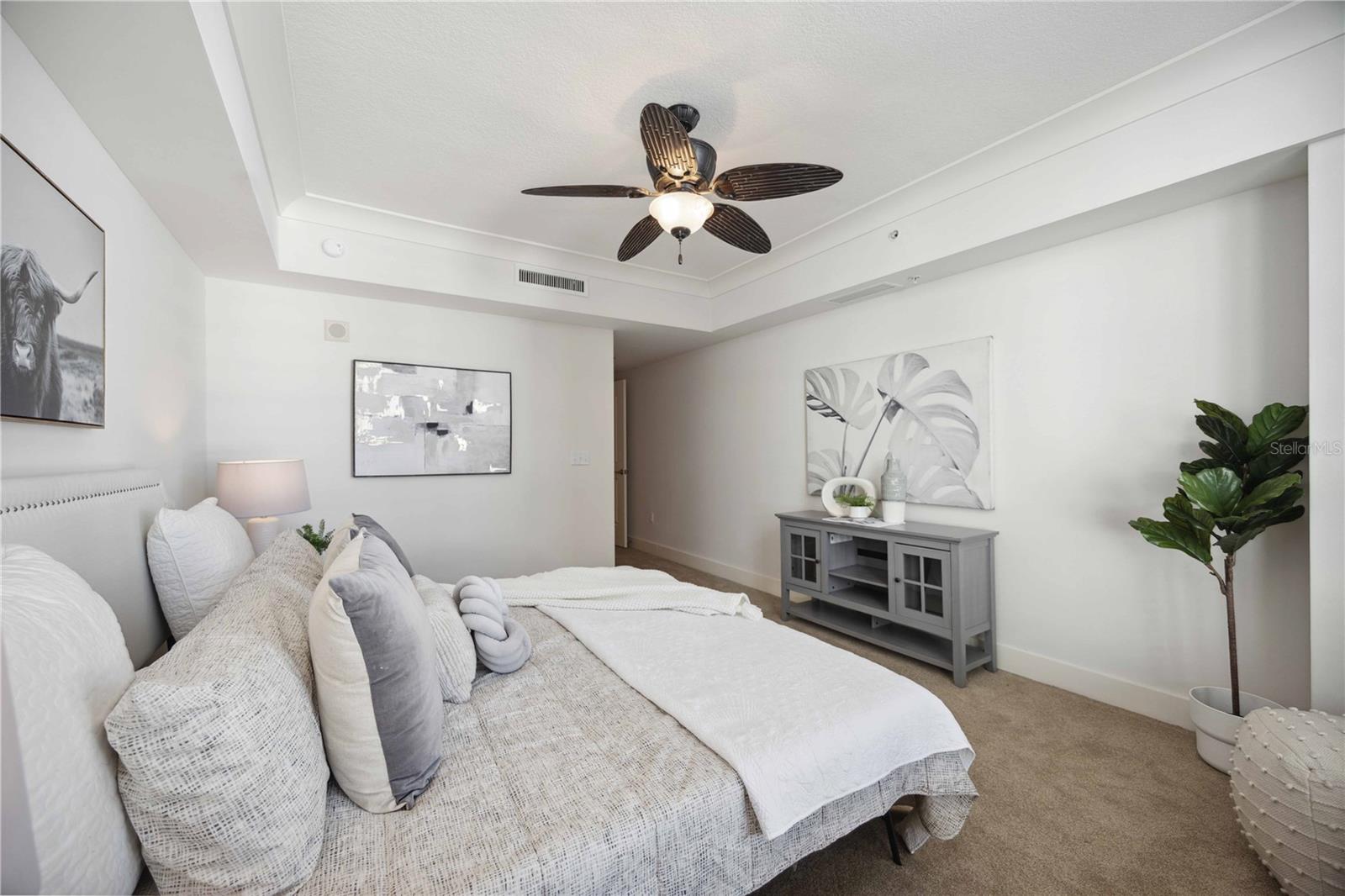 1350 MAIN RESIDENTIAL - Residential