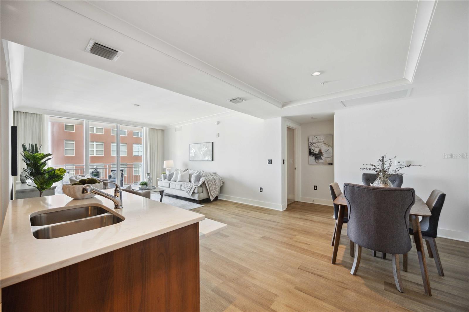 1350 MAIN RESIDENTIAL - Residential