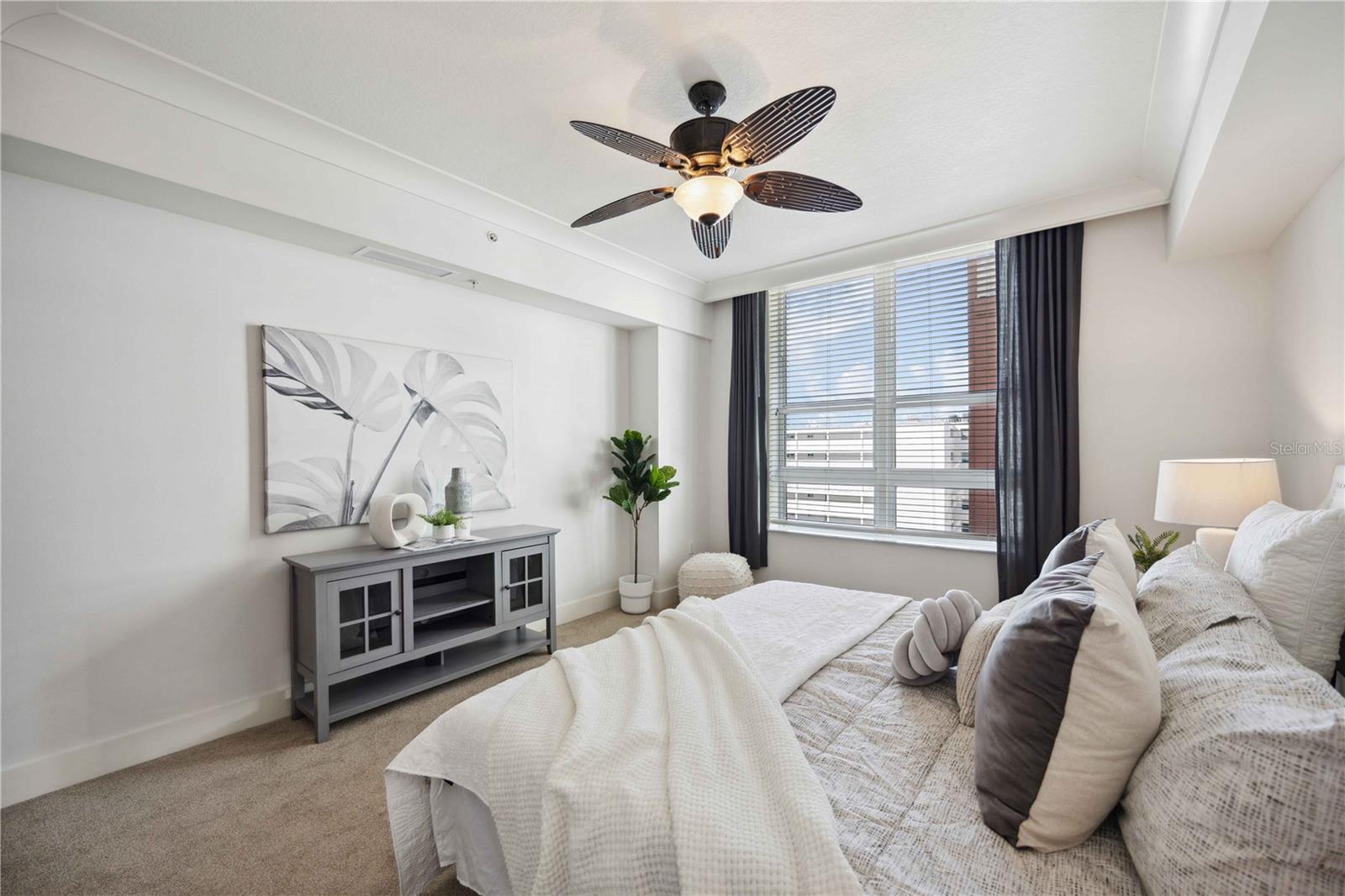 1350 MAIN RESIDENTIAL - Residential