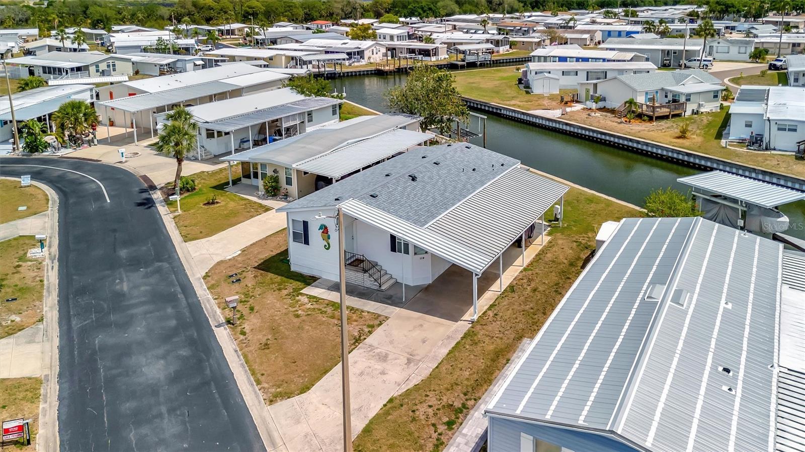 119 E SAINT JOHNS WAY