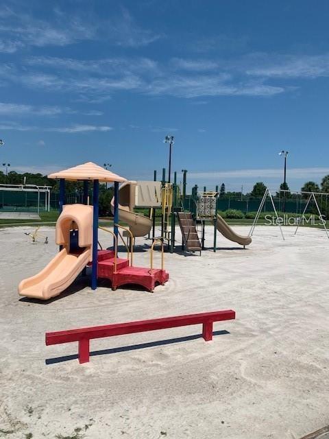 SOUTHPOINTE CONDO - Residential Lease