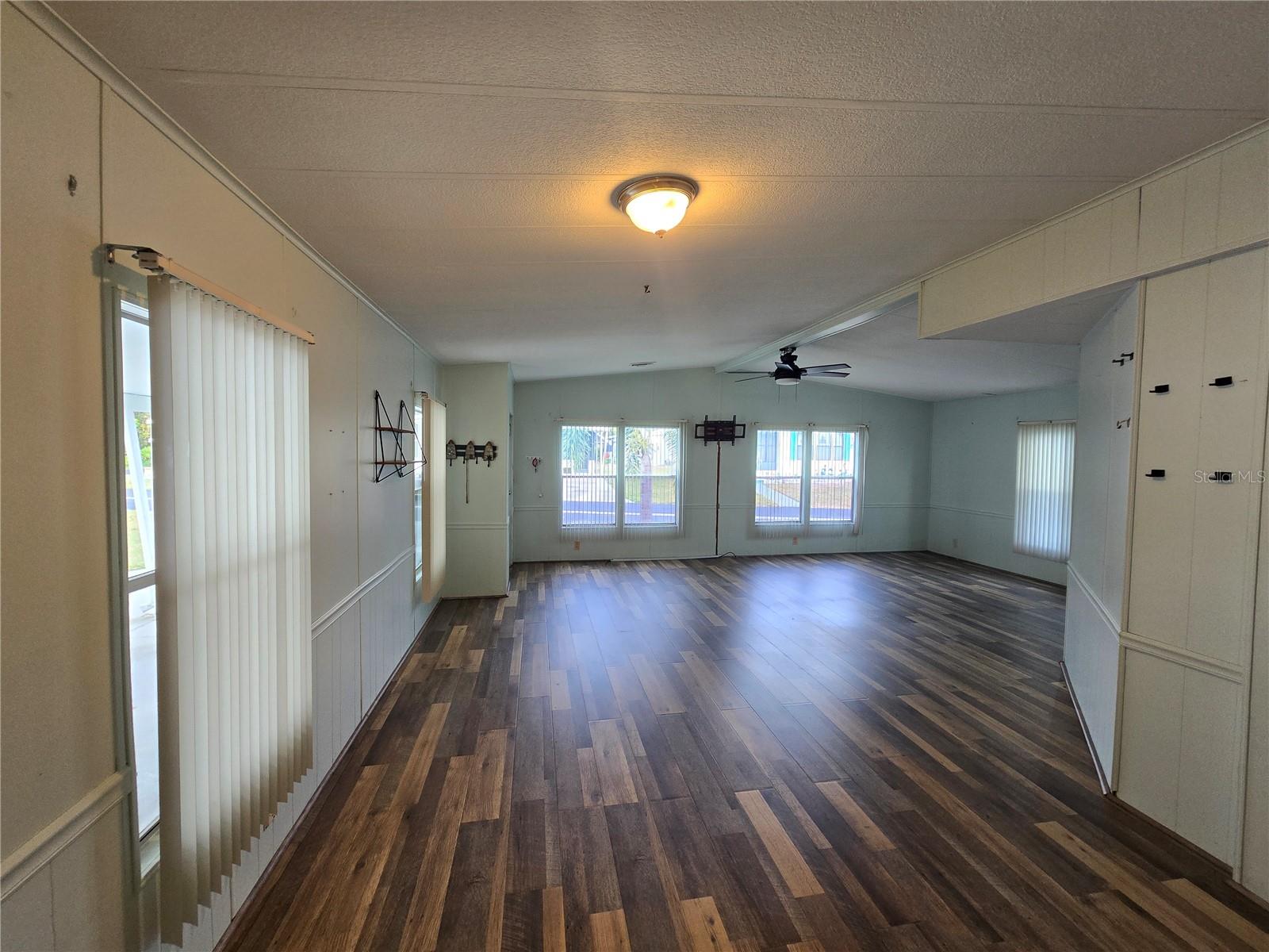 TERRA SIESTA MH CO-OP OR1352/1059 - Residential