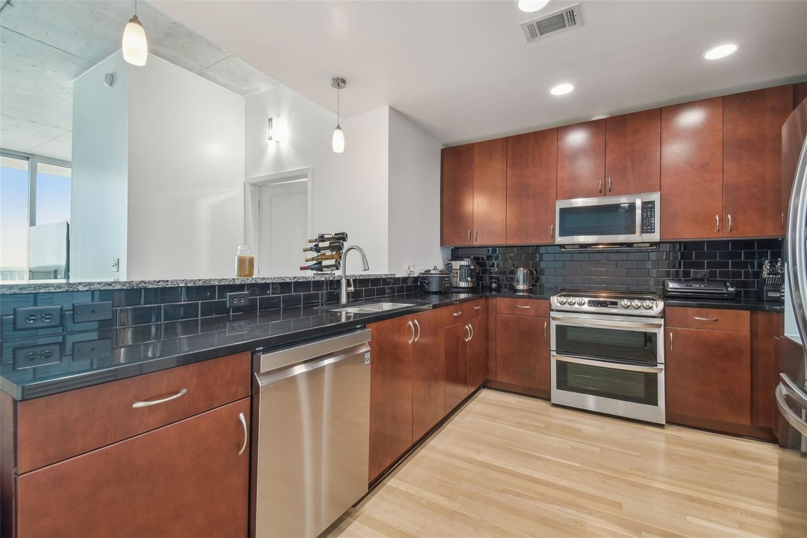 SKYPOINT A CONDO - Residential