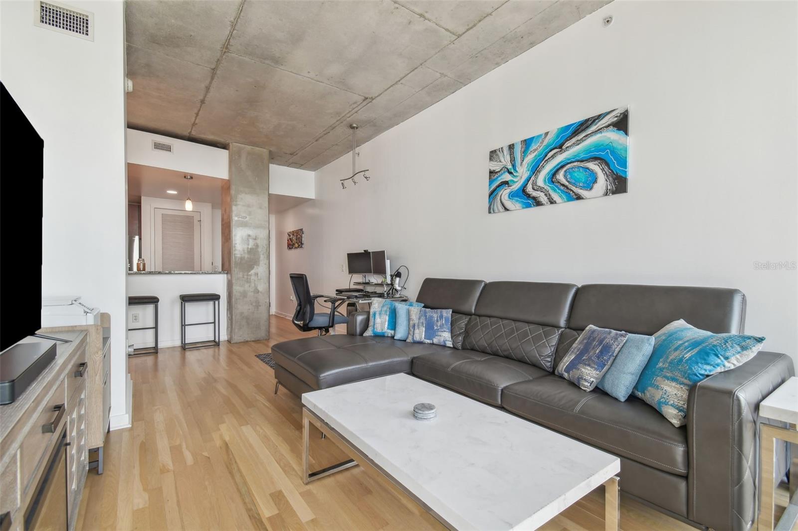 SKYPOINT A CONDO - Residential