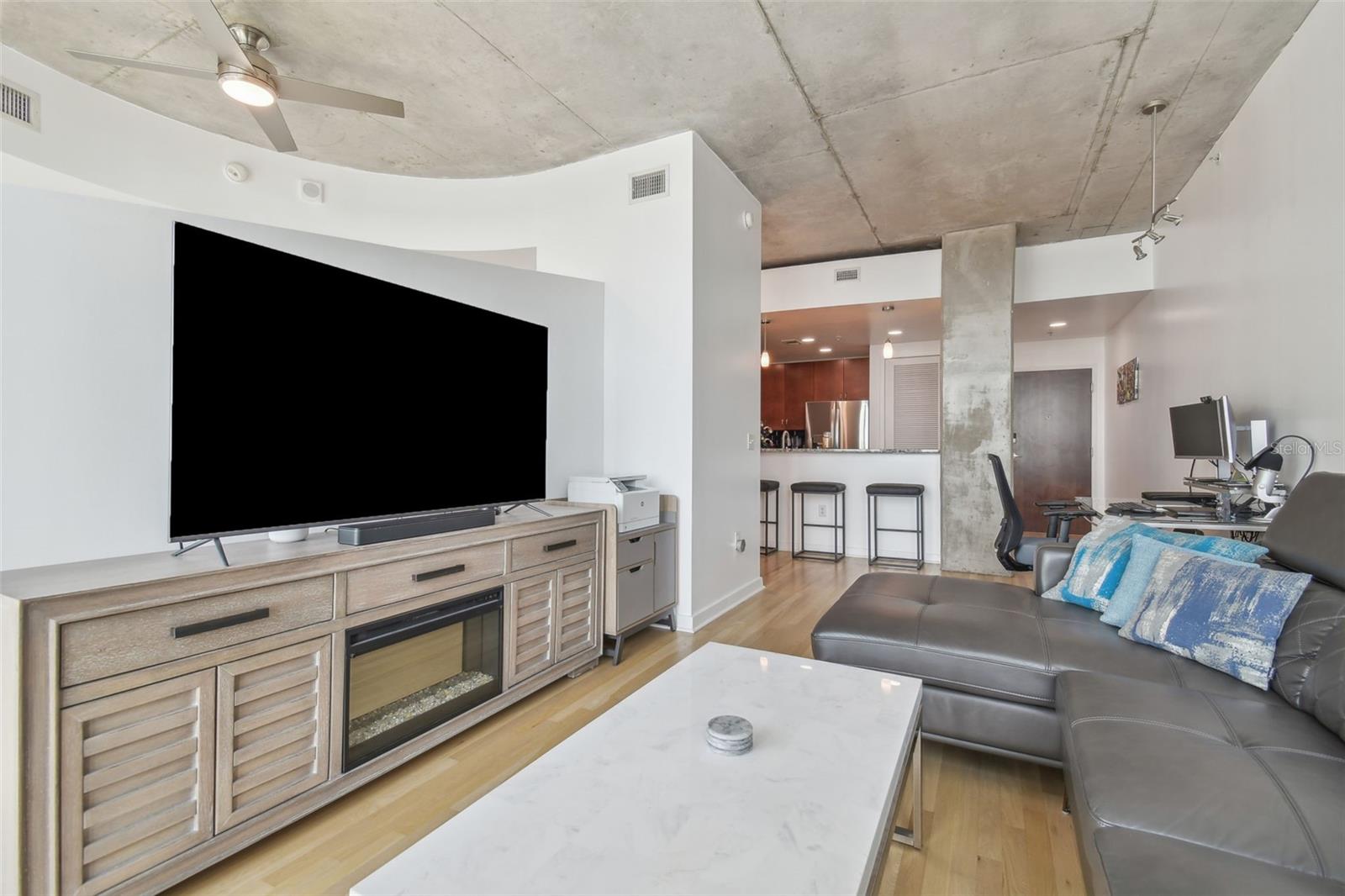 SKYPOINT A CONDO - Residential