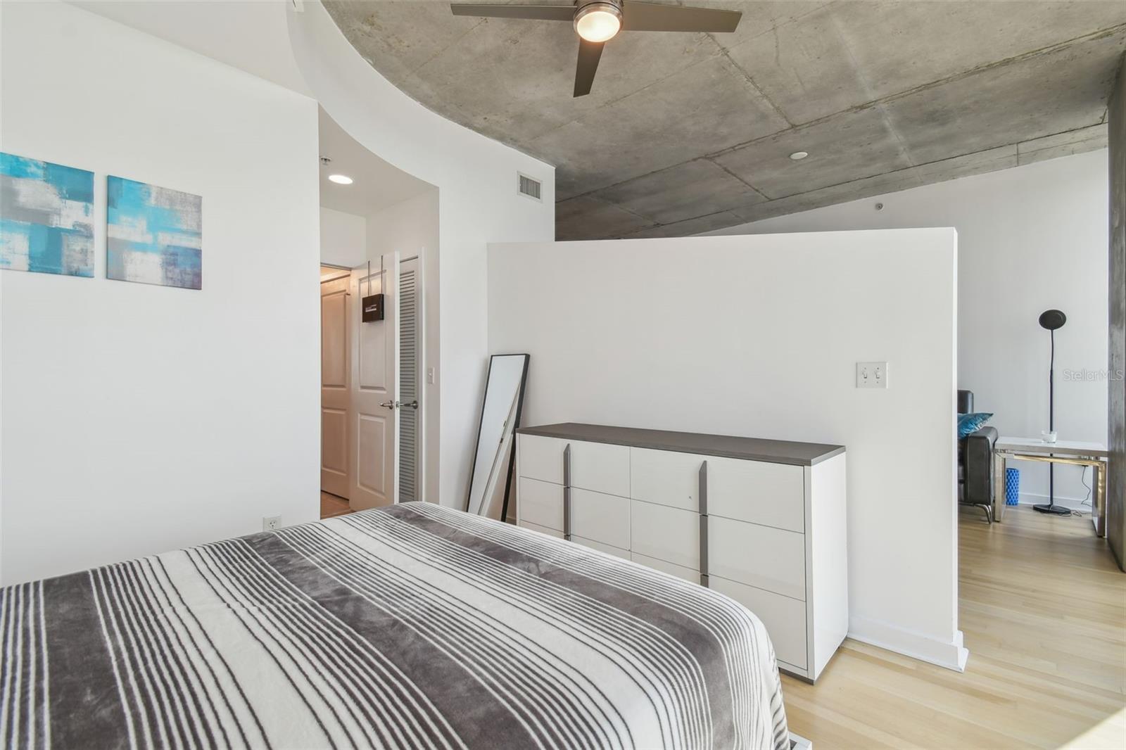 SKYPOINT A CONDO - Residential