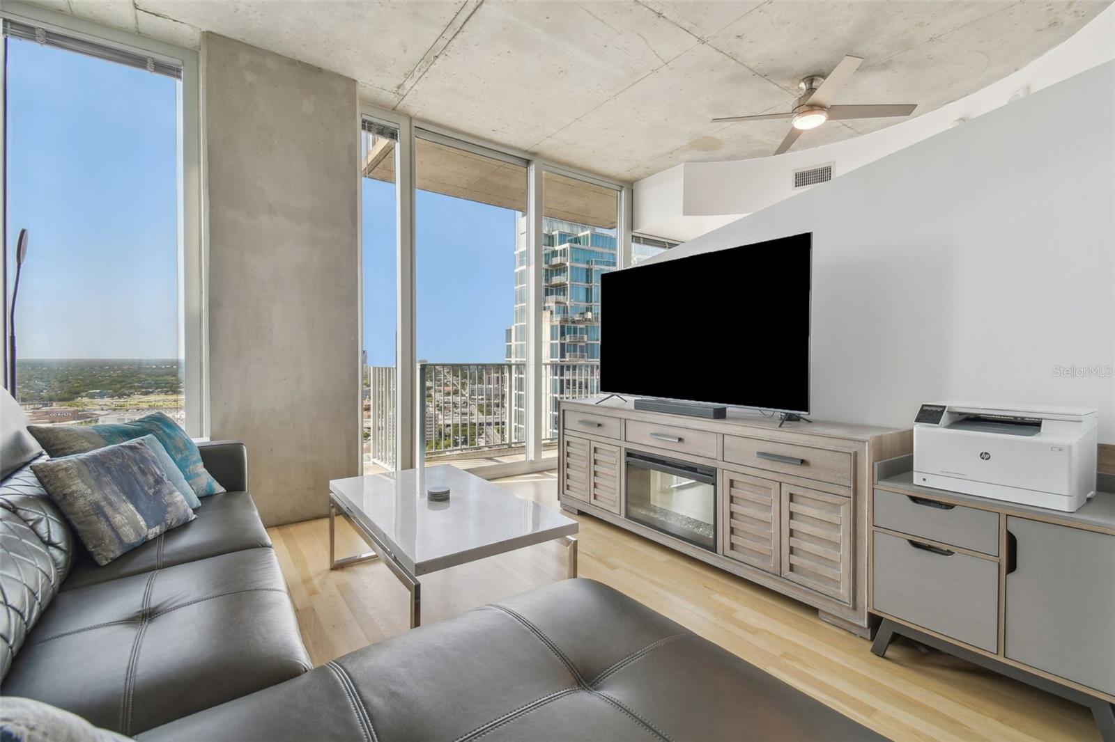 SKYPOINT A CONDO - Residential