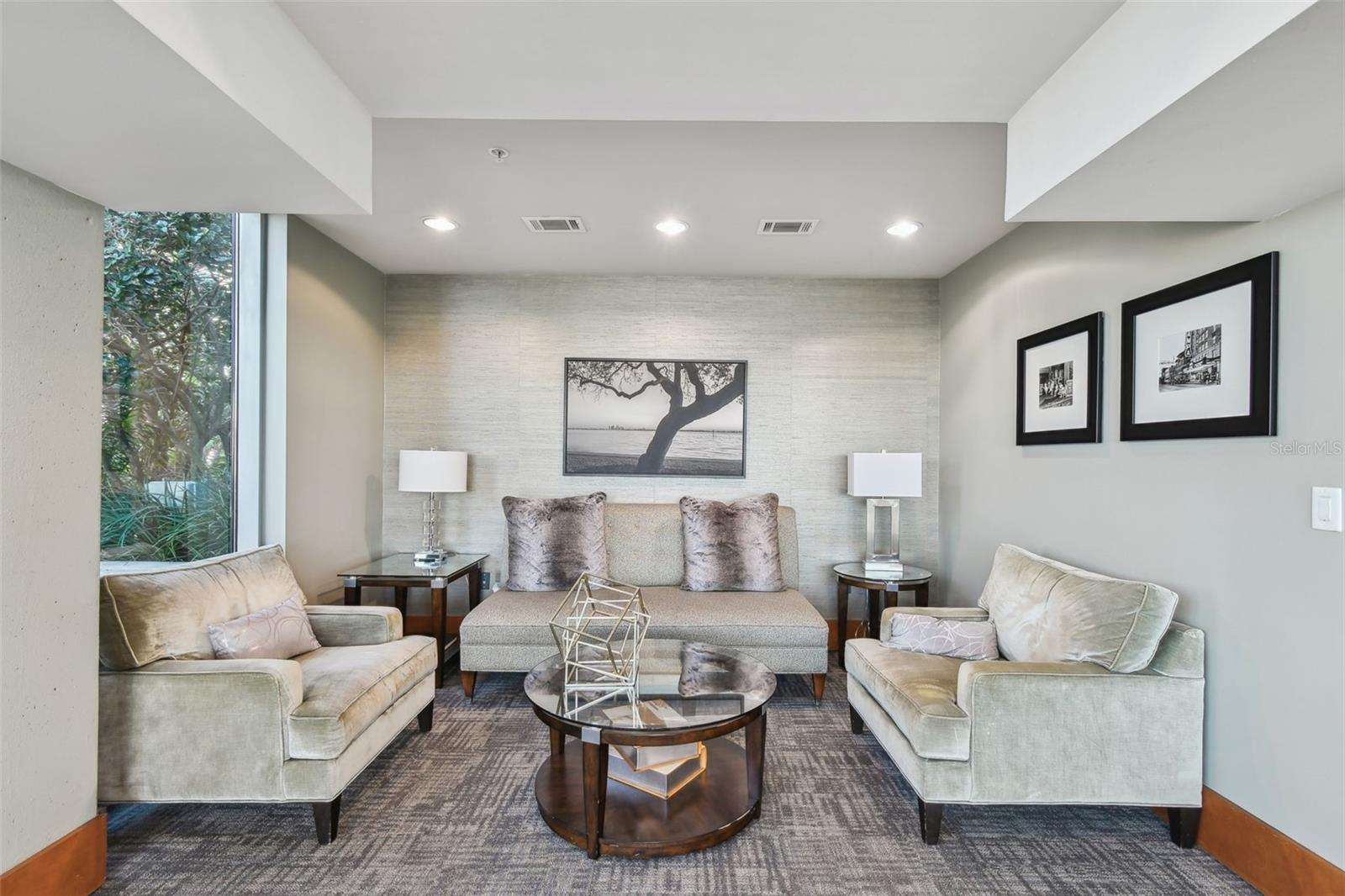 SKYPOINT A CONDO - Residential