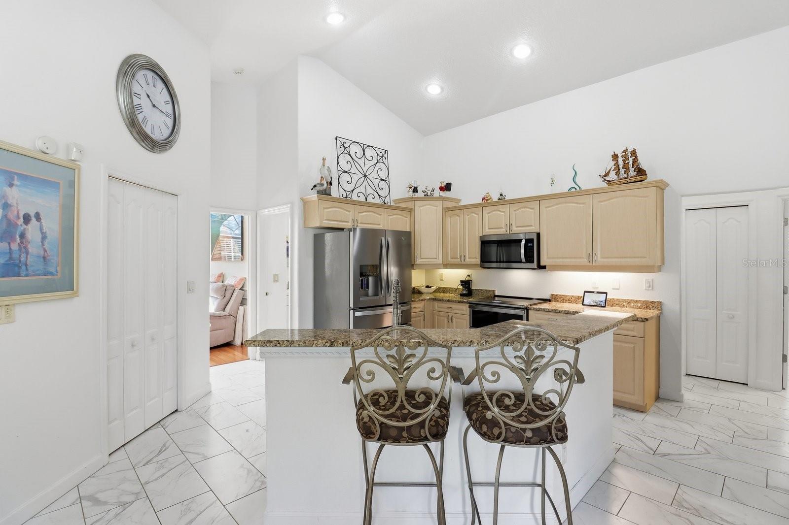 ROYAL HIGHLANDS - Residential