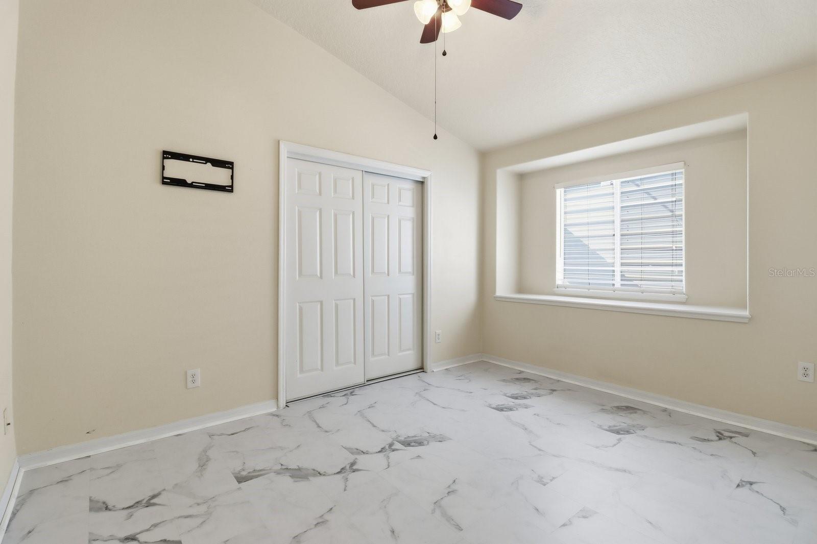 ROYAL HIGHLANDS - Residential