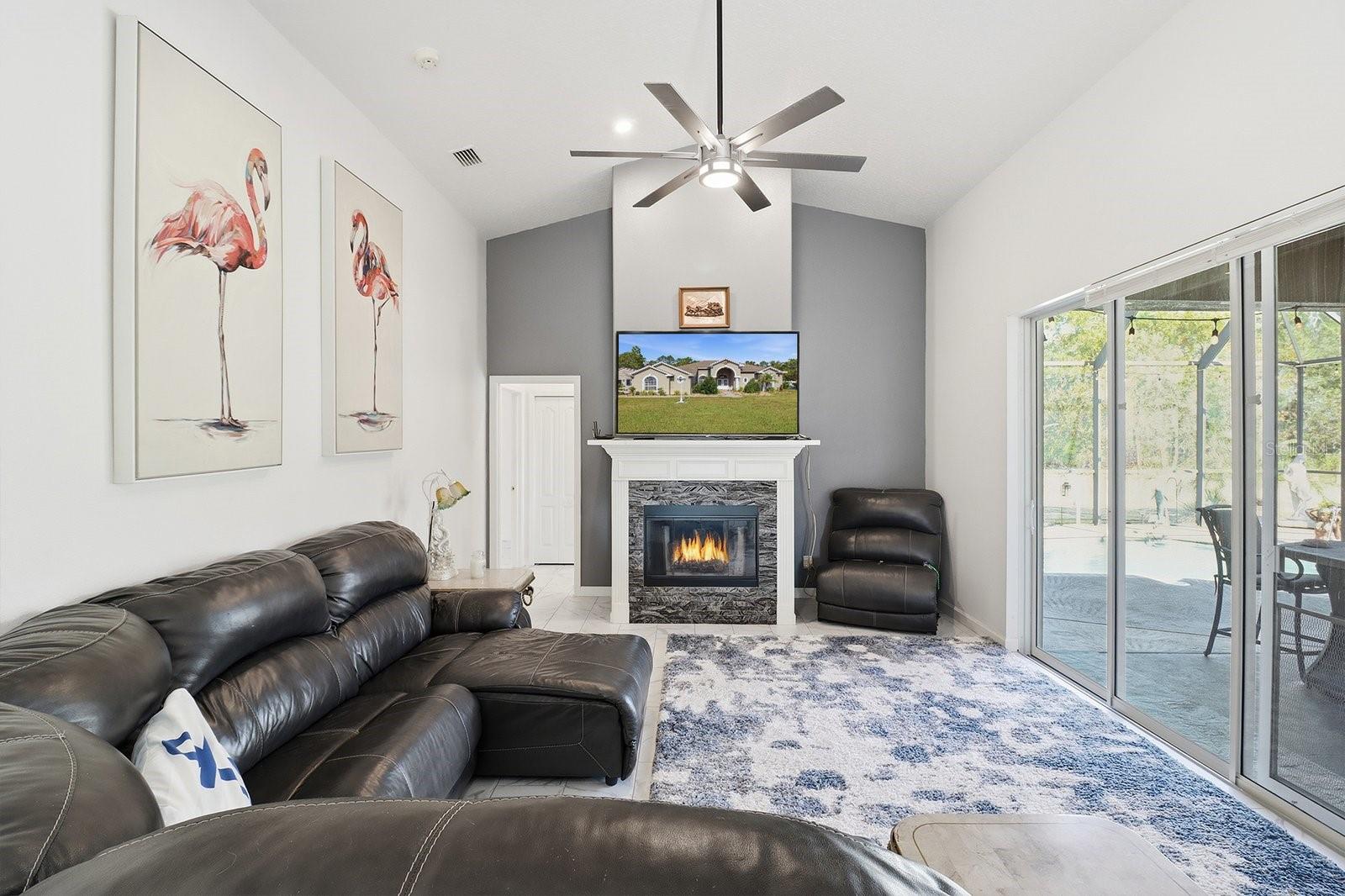 ROYAL HIGHLANDS - Residential