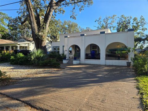 A home in TAMPA