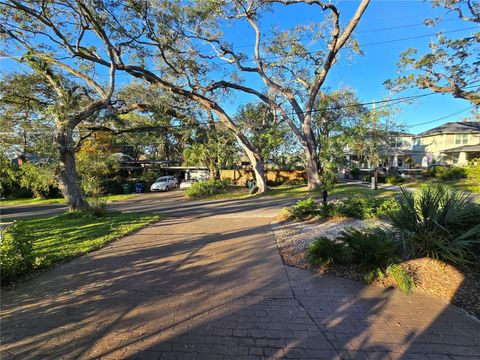 A home in TAMPA