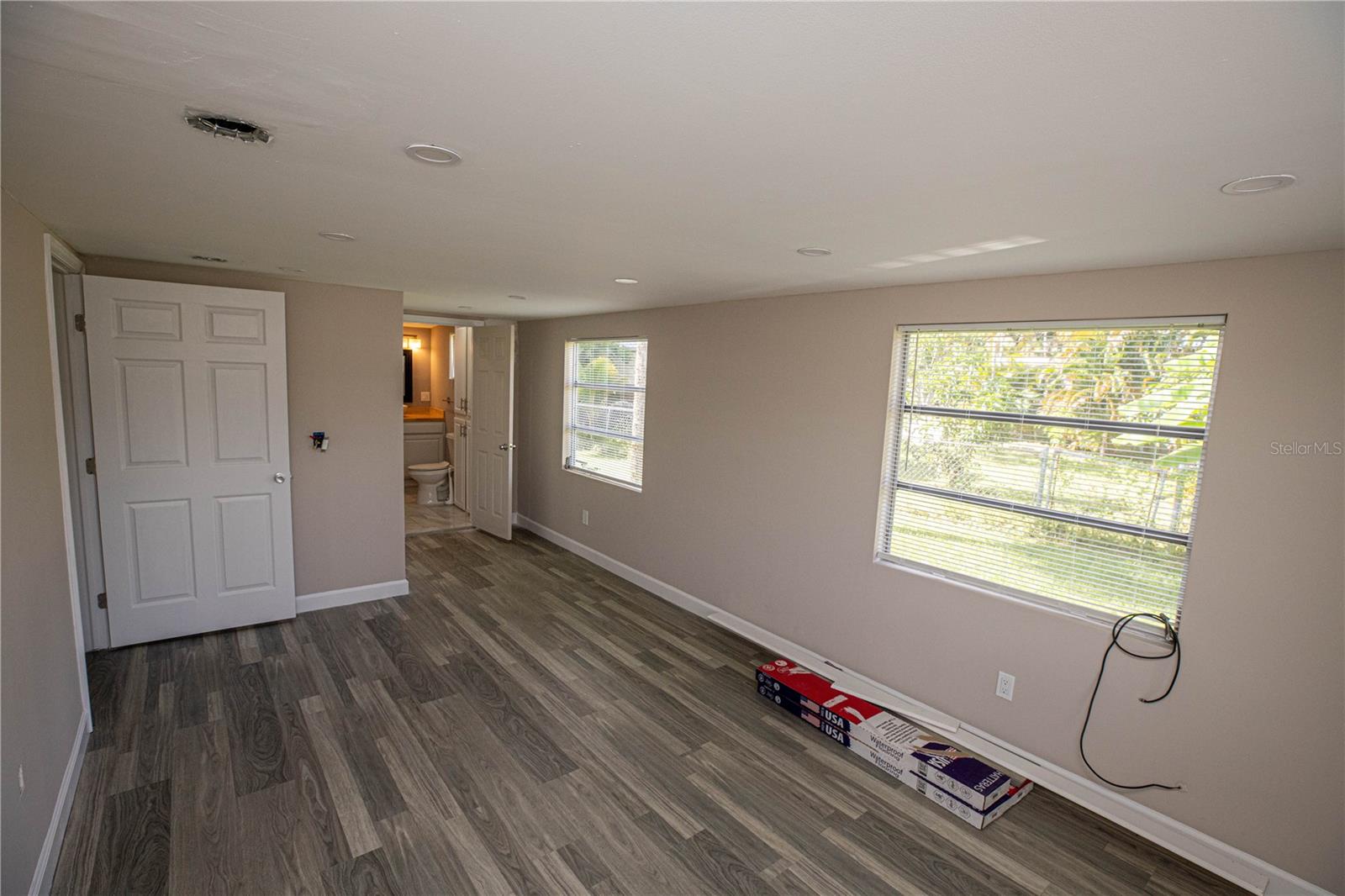 EVERGREEN PARK SUB - Residential Lease