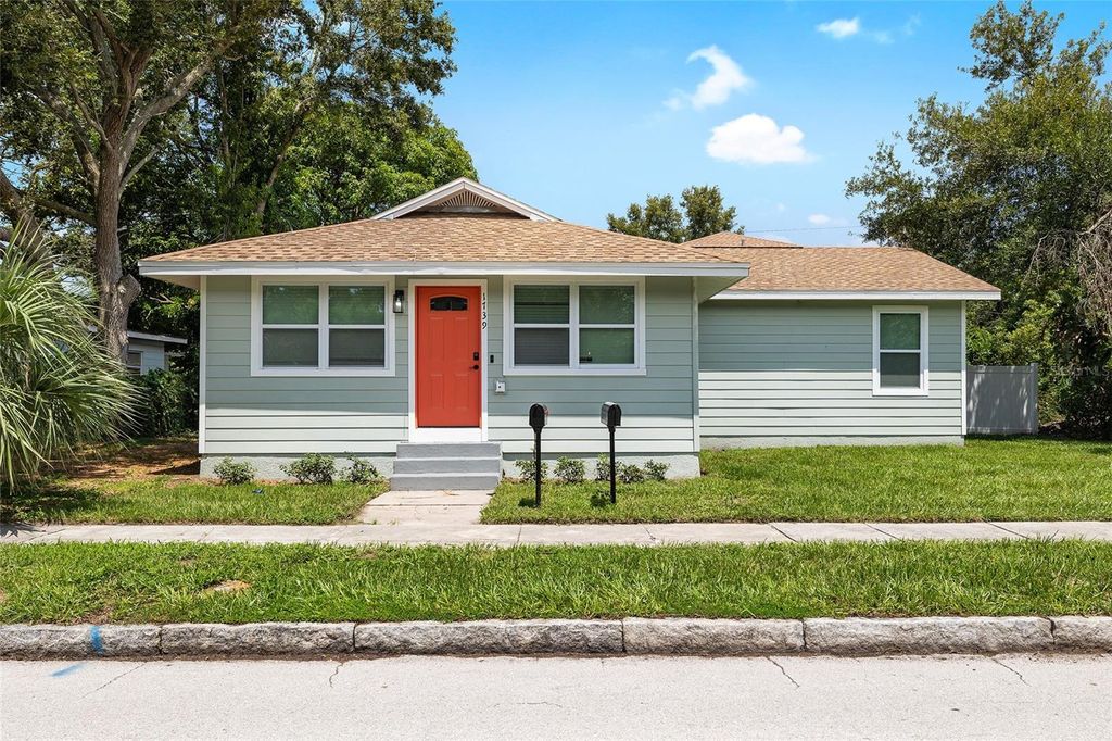 Photo of 1739 16th Avenue S, St Petersburg, FL 33712 (MLS # A4642304)