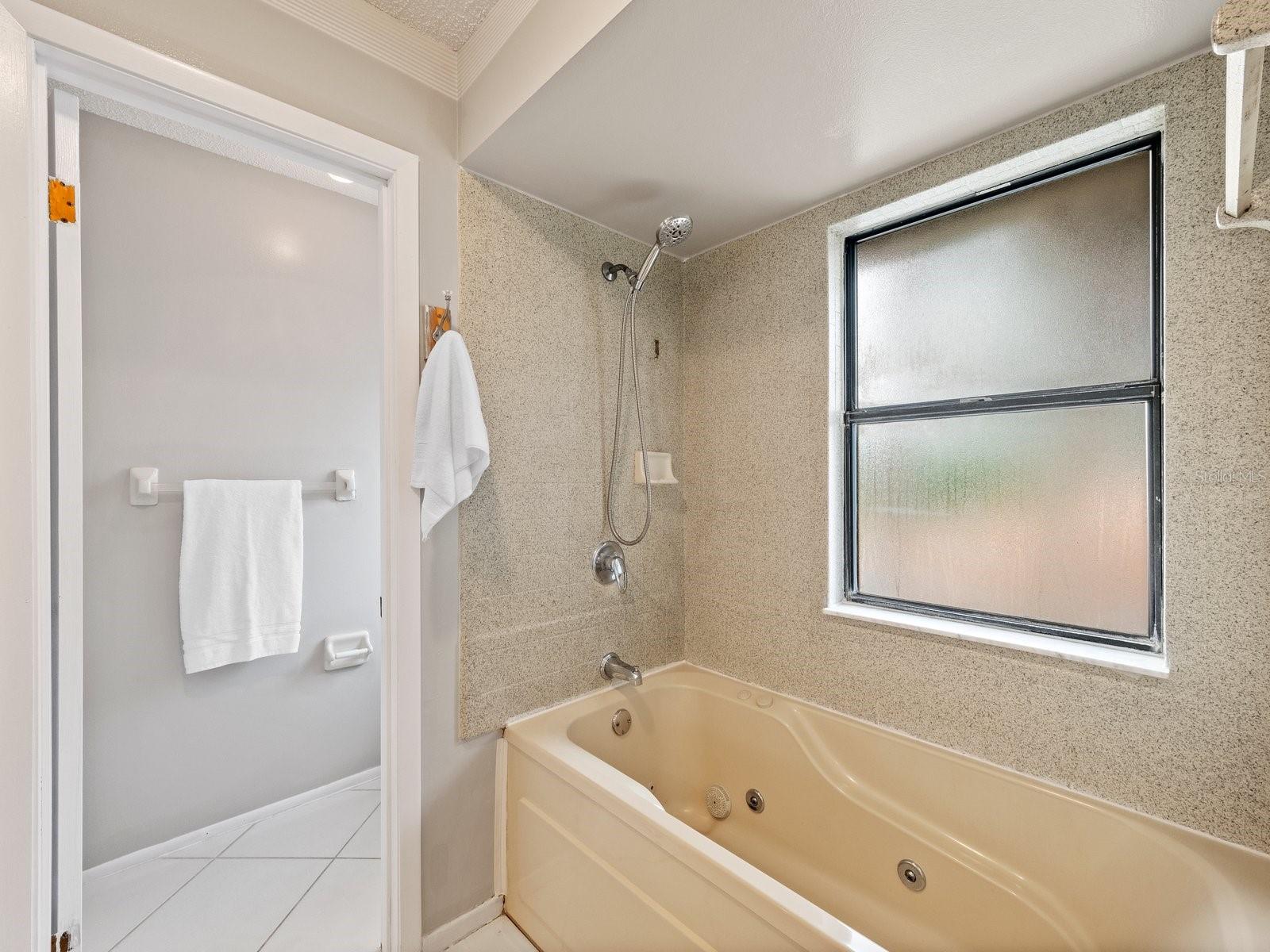 NORTHBRIDGE AT COUNTRY CREEK - Residential