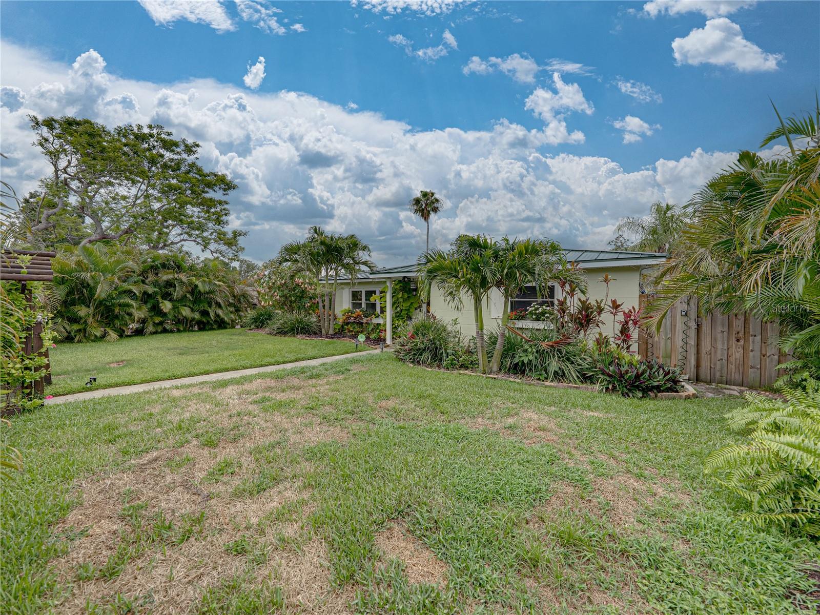 PASADENA ESTATES SEC C - Residential